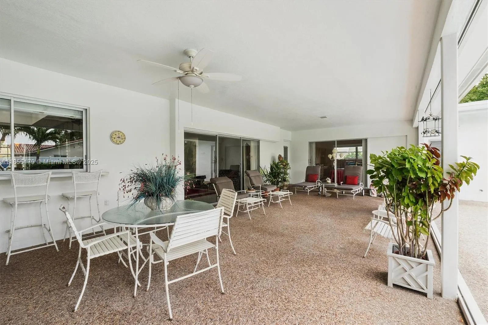 6100 SW 8th Ct