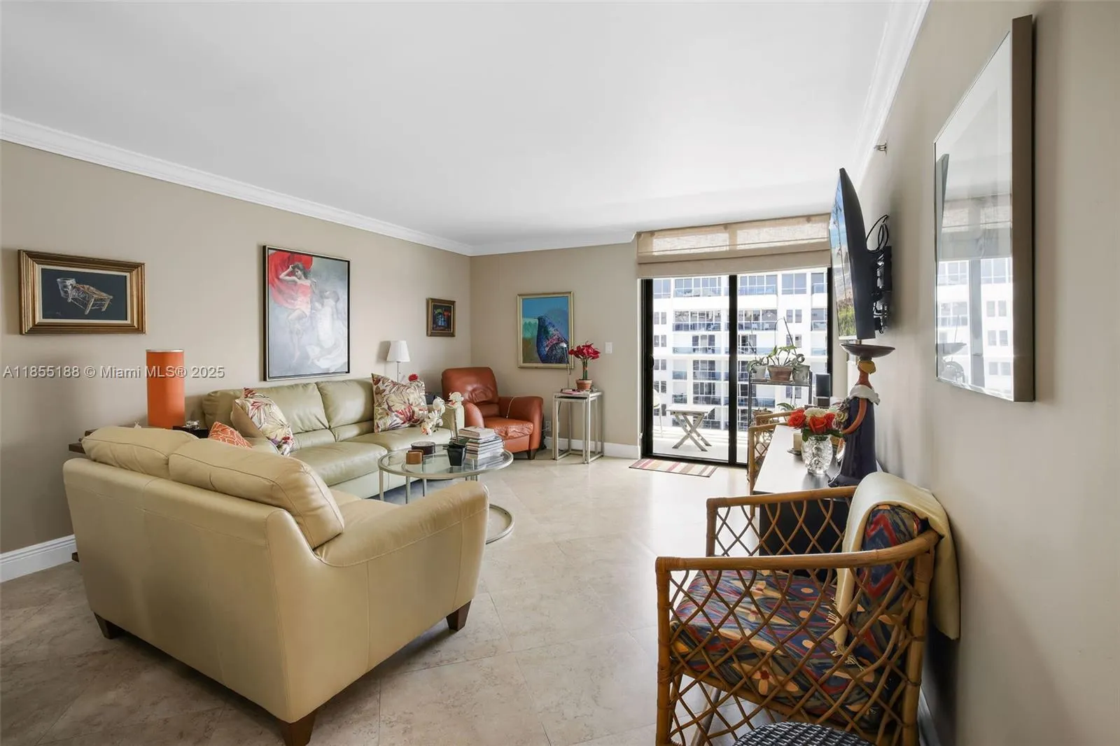 2401 Collins Ave, #1807