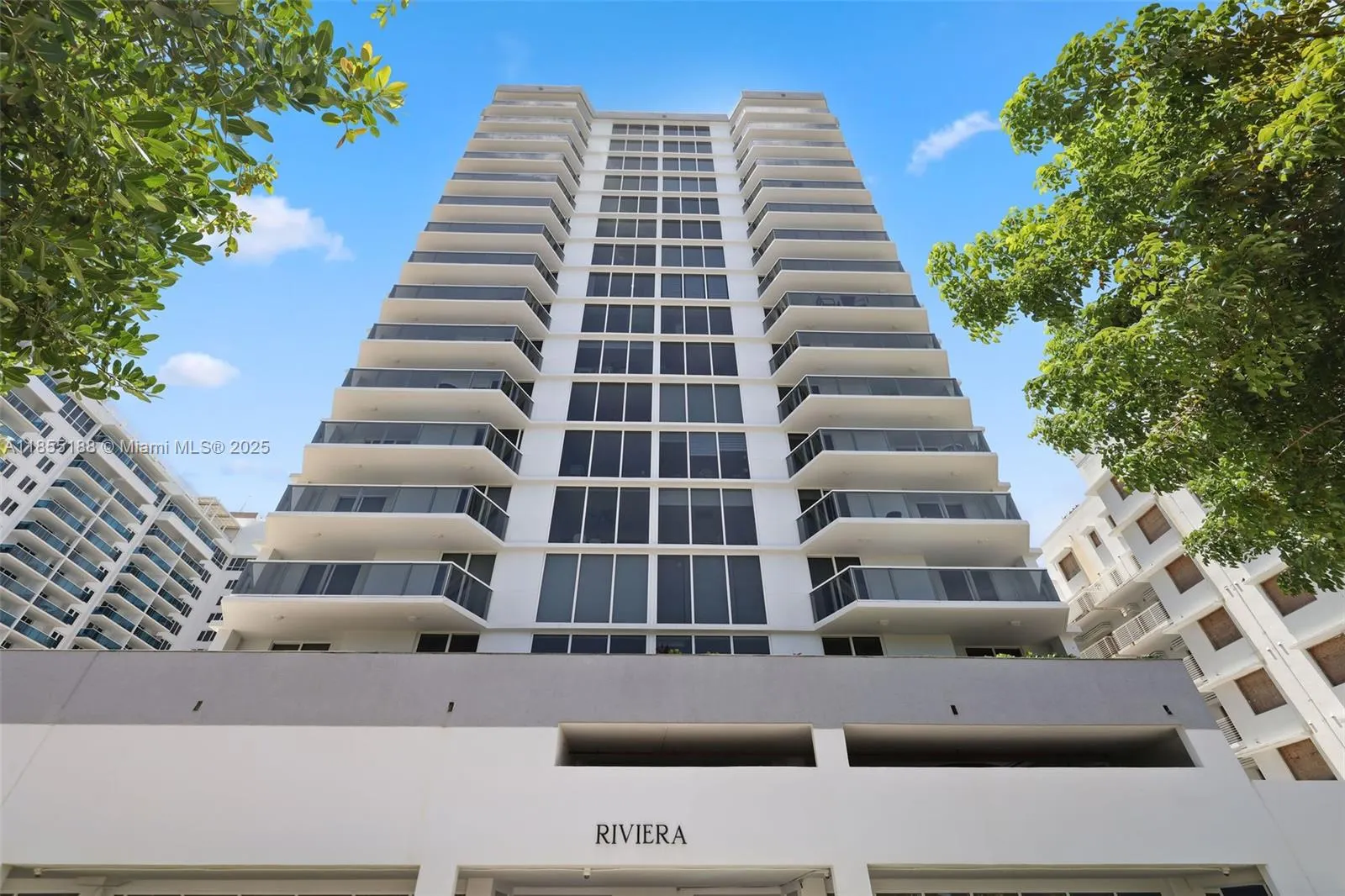 2401 Collins Ave, #1807