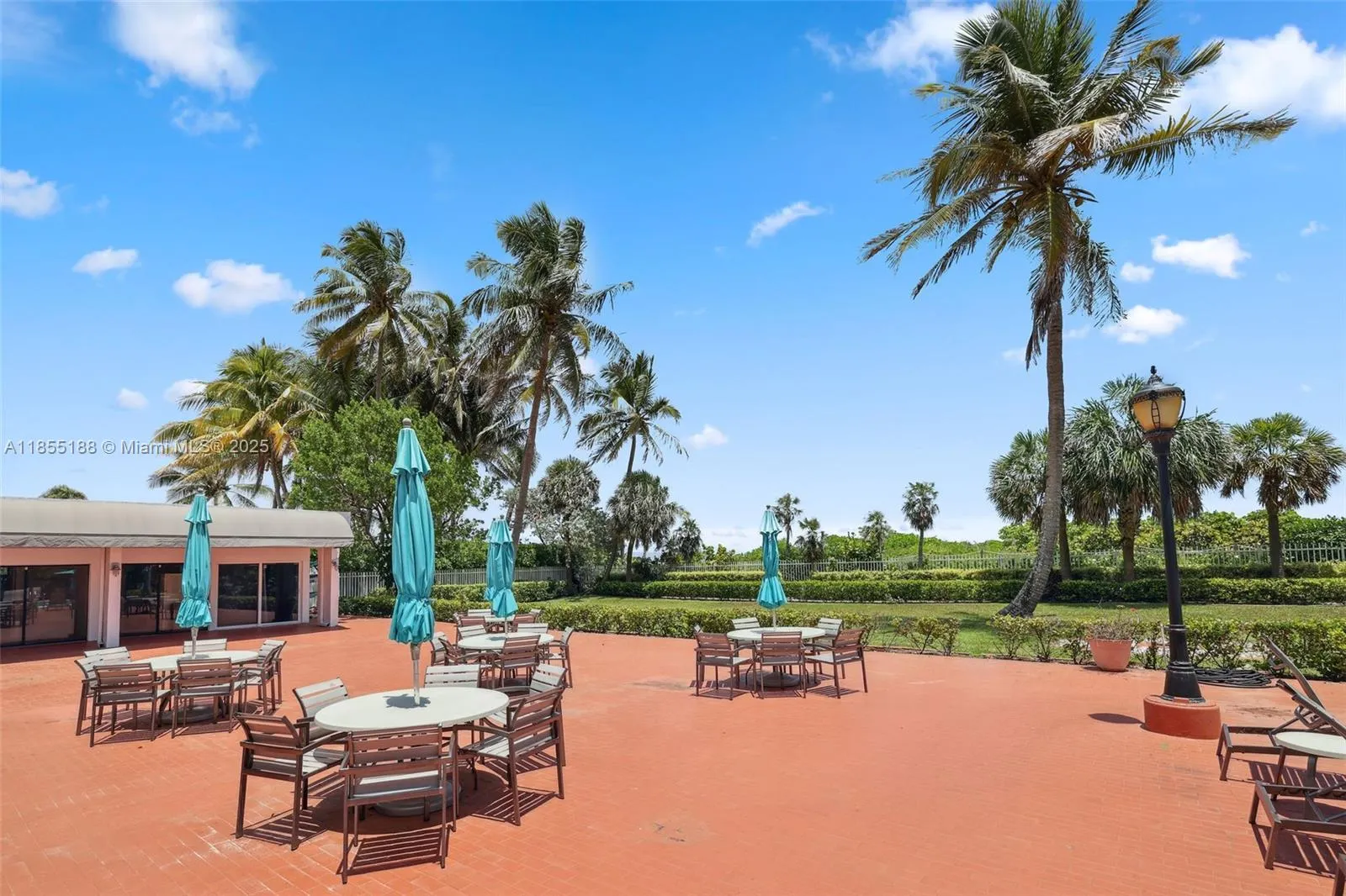 2401 Collins Ave, #1807