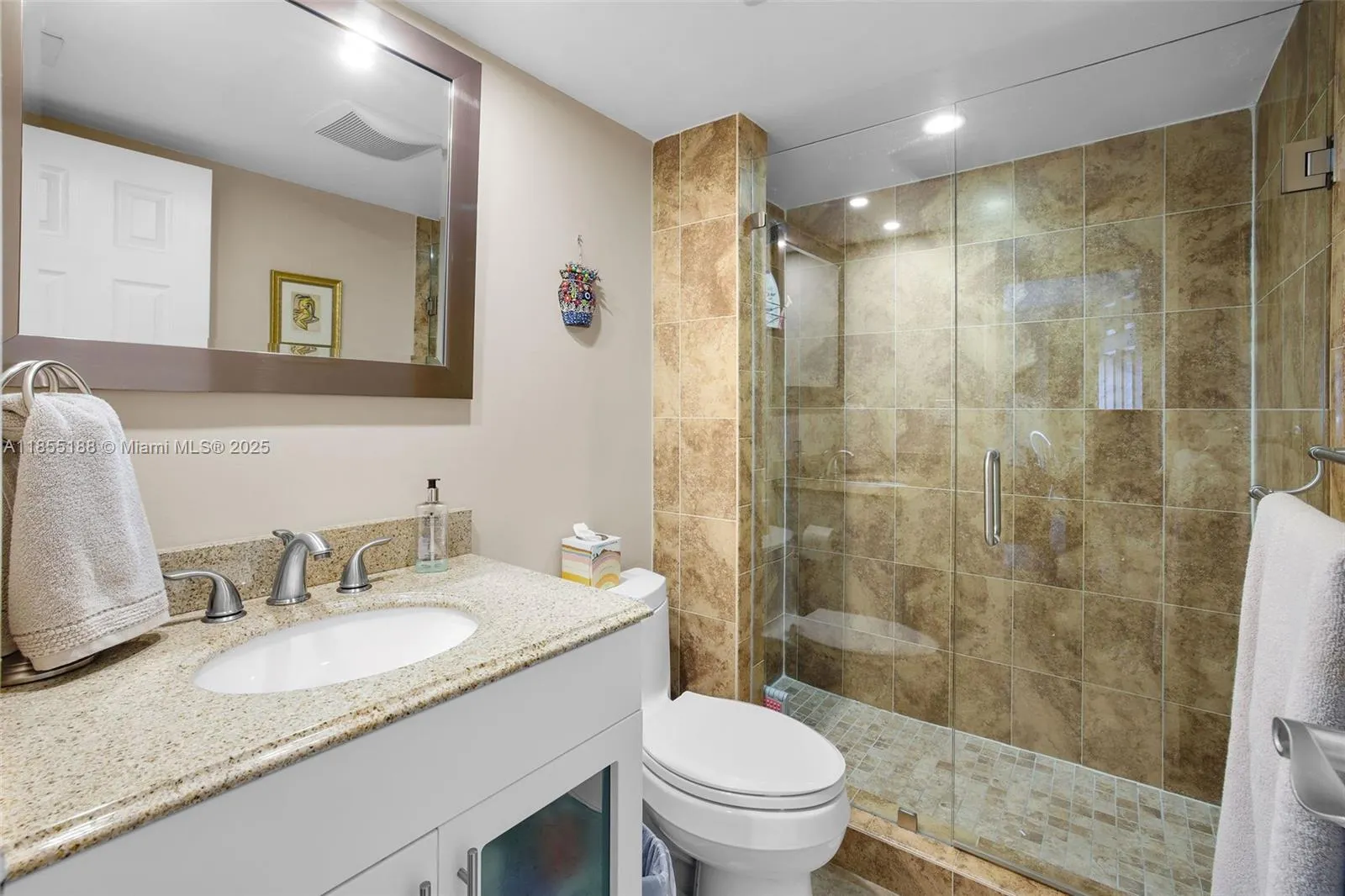 2401 Collins Ave, #1807