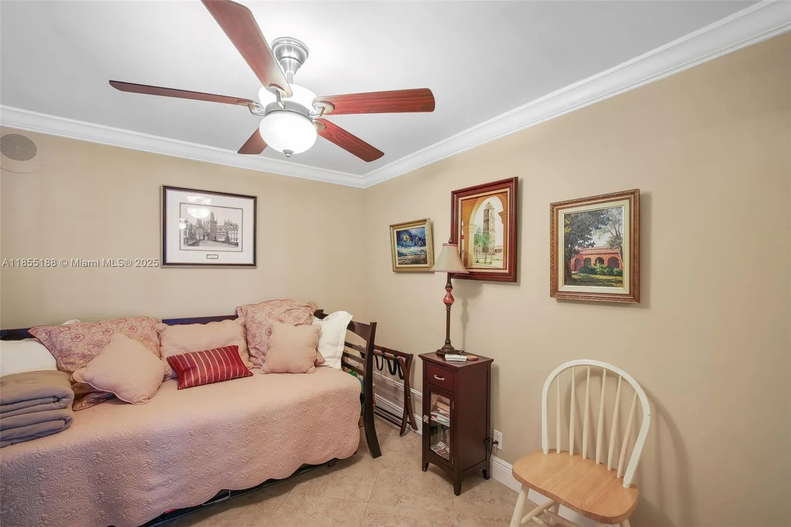 2401 Collins Ave, #1807