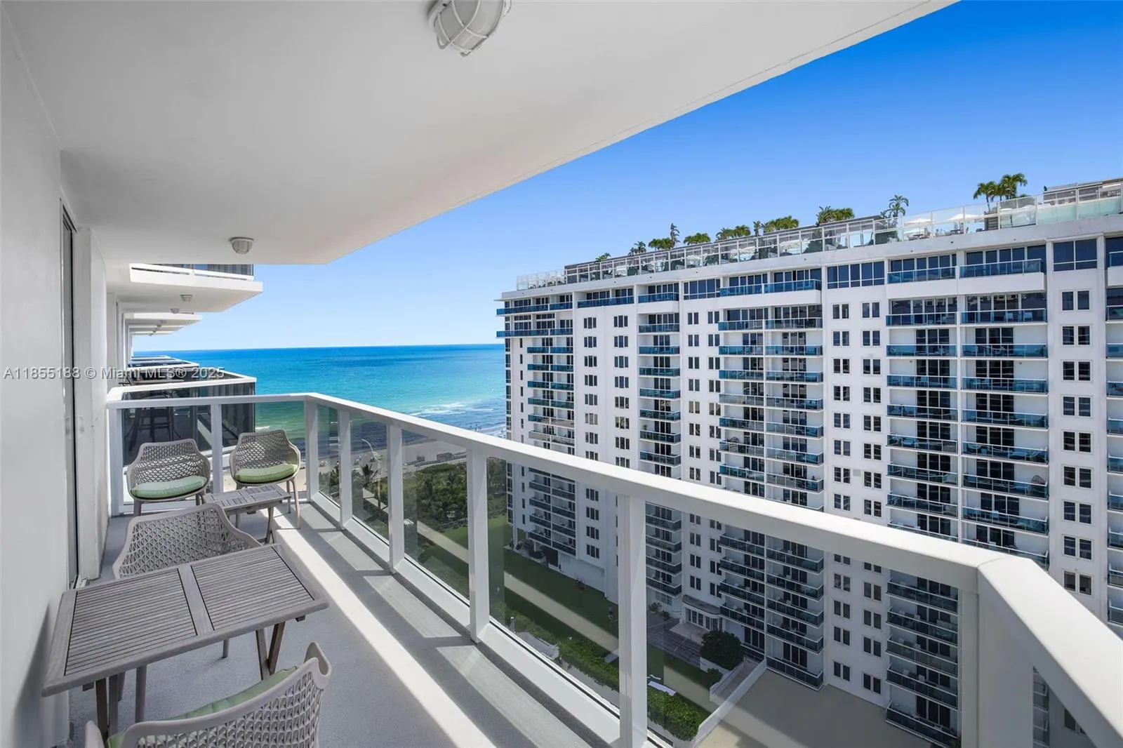 2401 Collins Ave, #1807