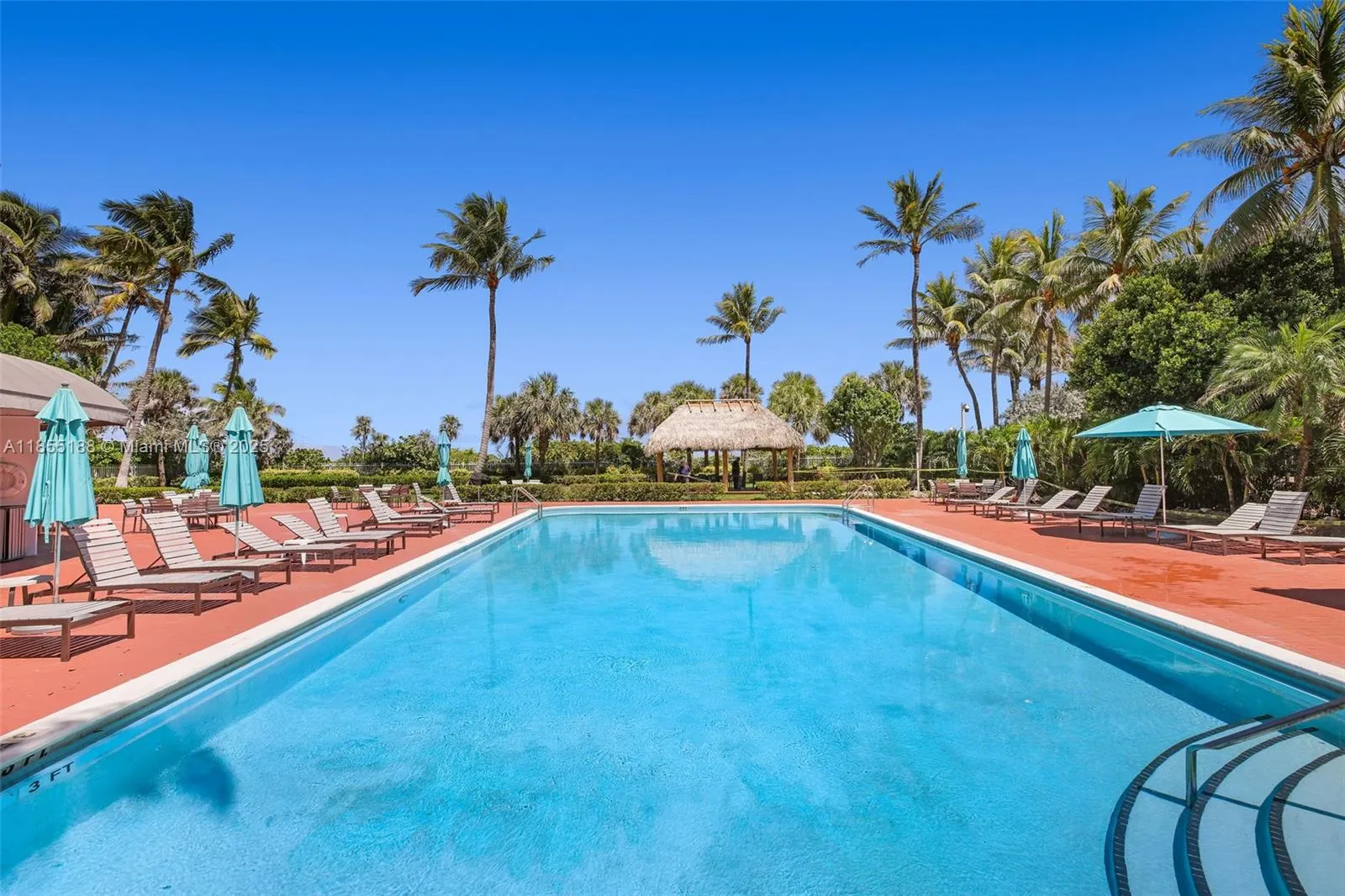 2401 Collins Ave, #1807