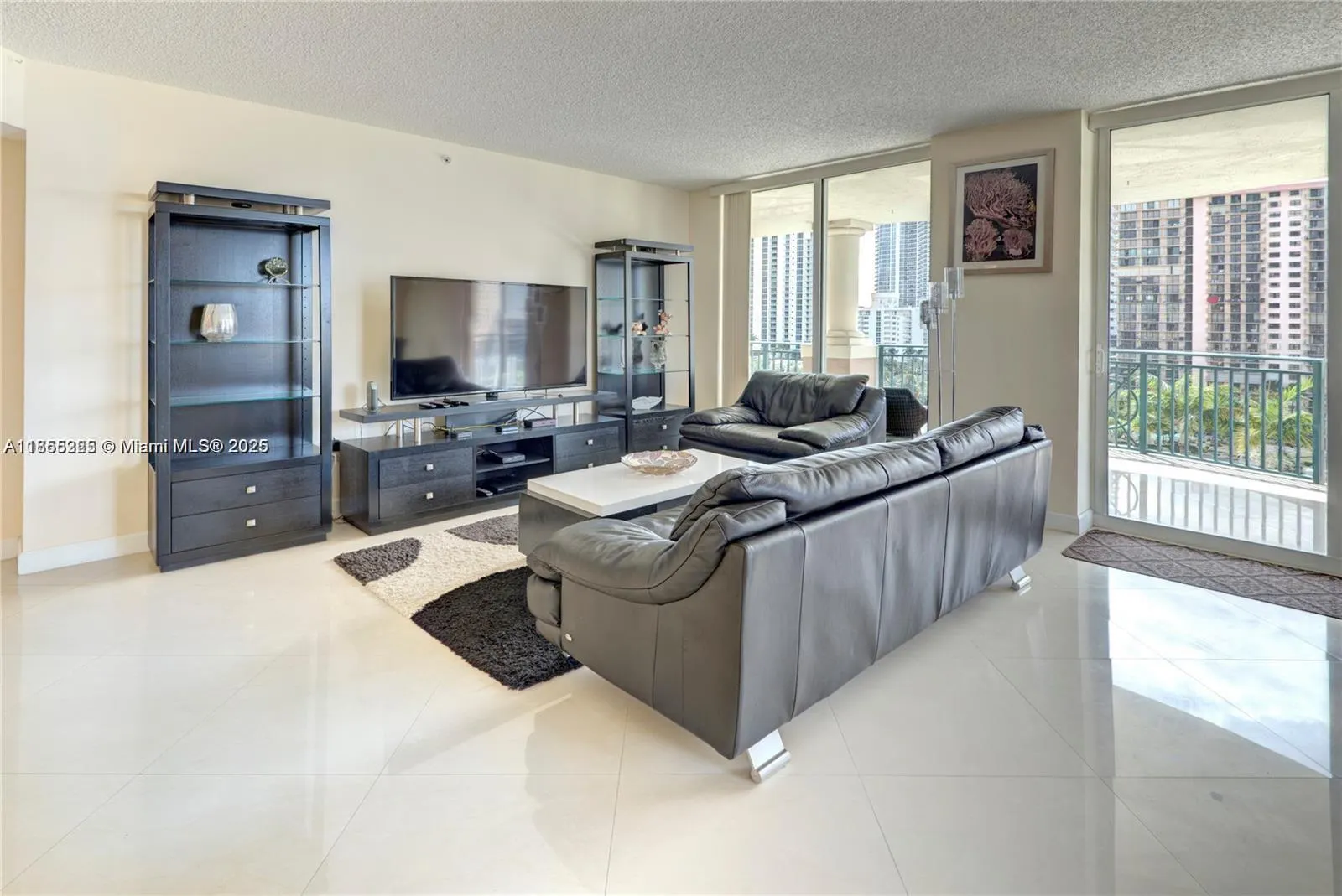 17555 Atlantic Blvd, #902