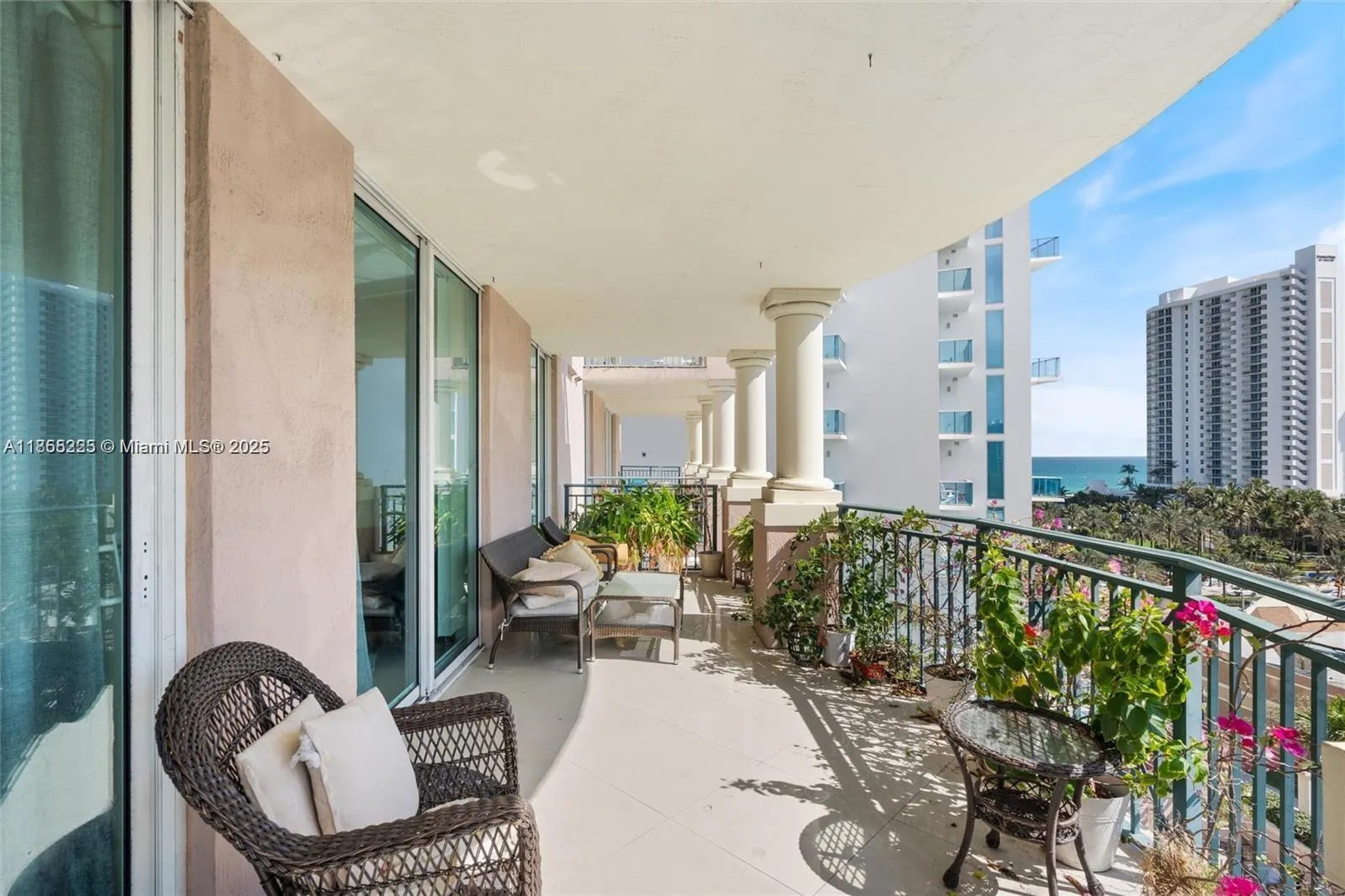 17555 Atlantic Blvd, #902