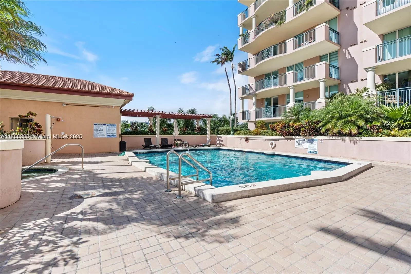 17555 Atlantic Blvd, #902