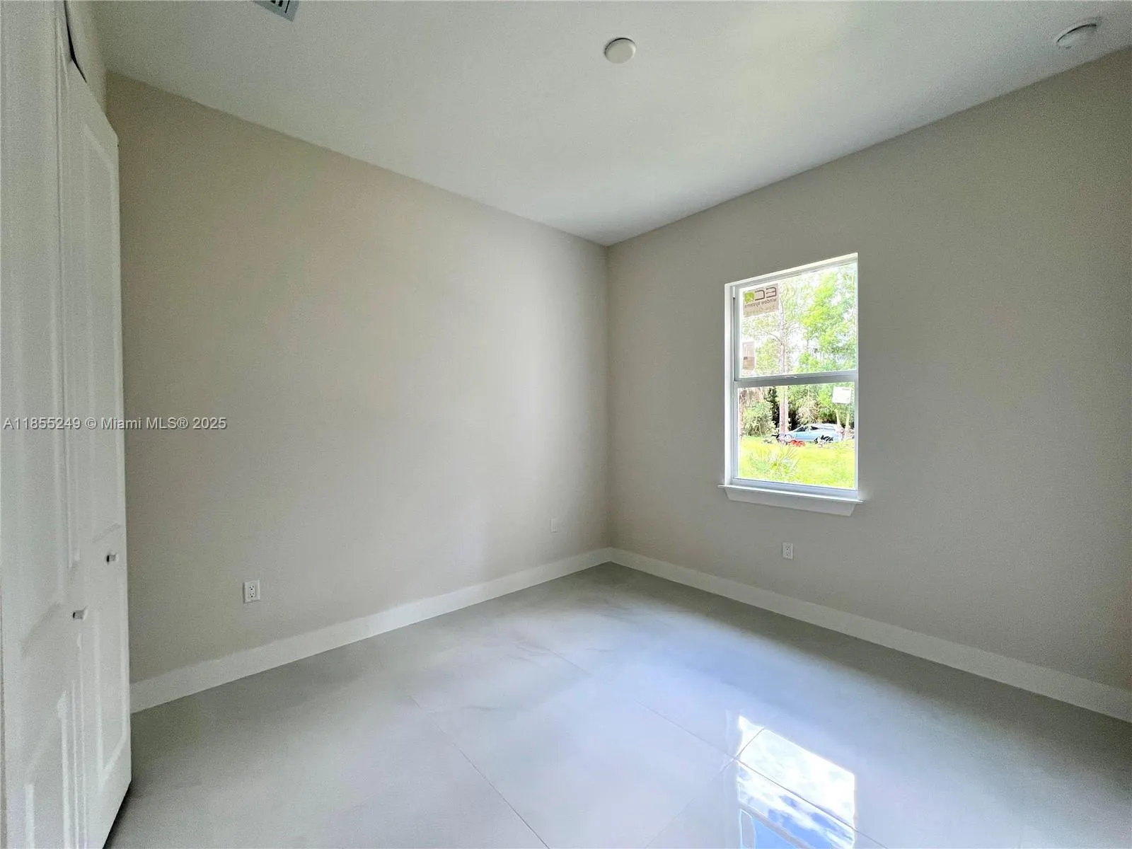 3210 10th Ave SE