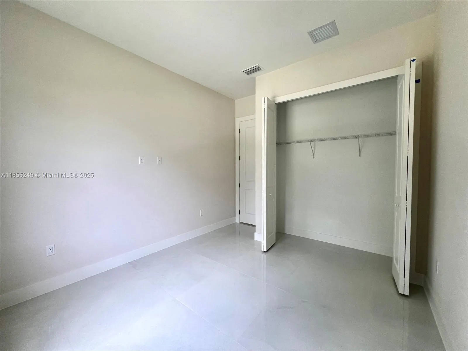 3210 10th Ave SE