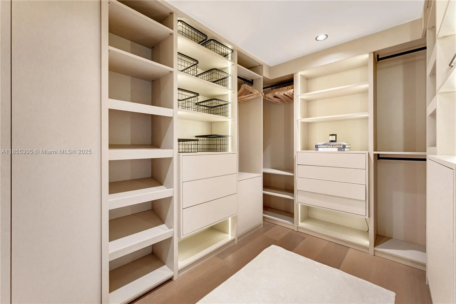 4701 N Meridian Ave, #421