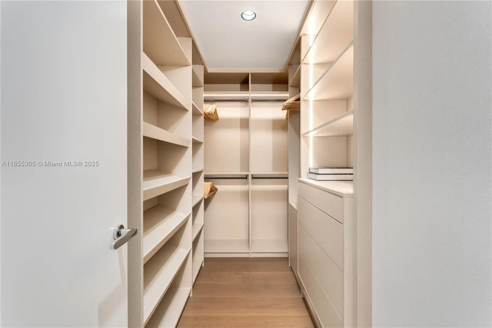 4701 N Meridian Ave, #421