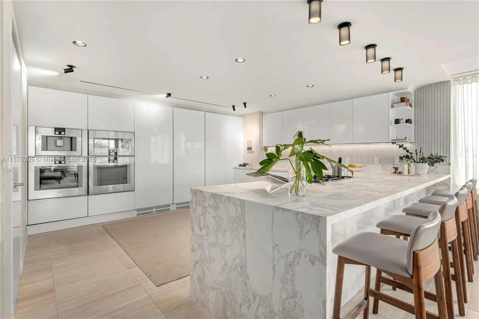 4701 N Meridian Ave, #421