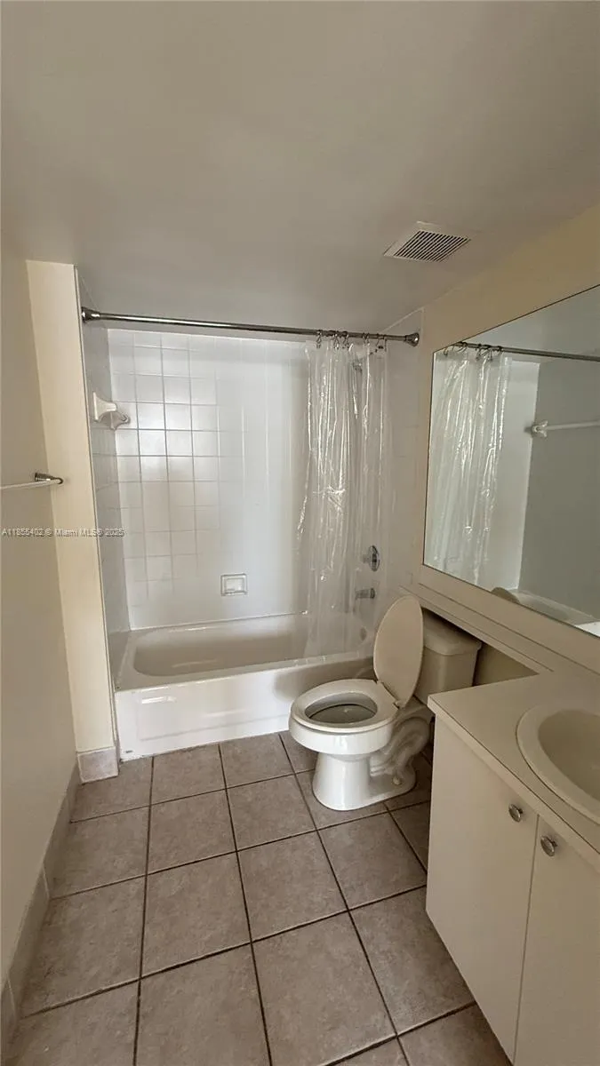 2009 SE 10th Ave, #303
