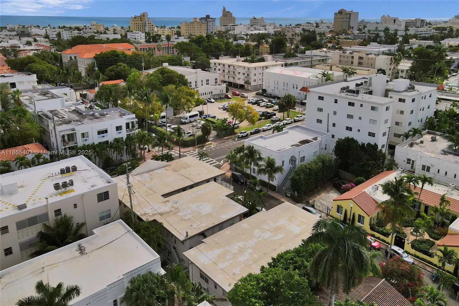 717 Espanola Way, #204