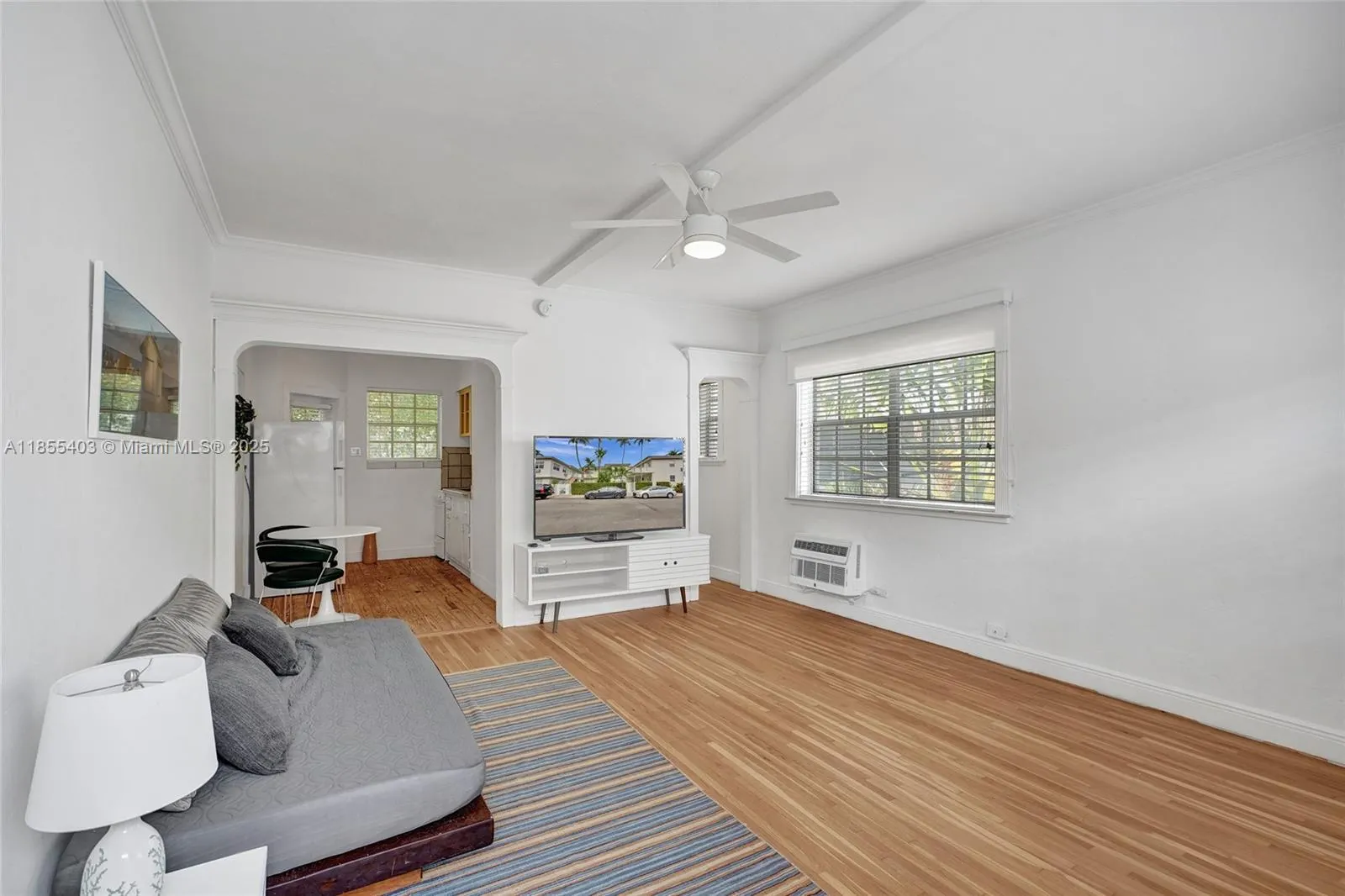 717 Espanola Way, #204
