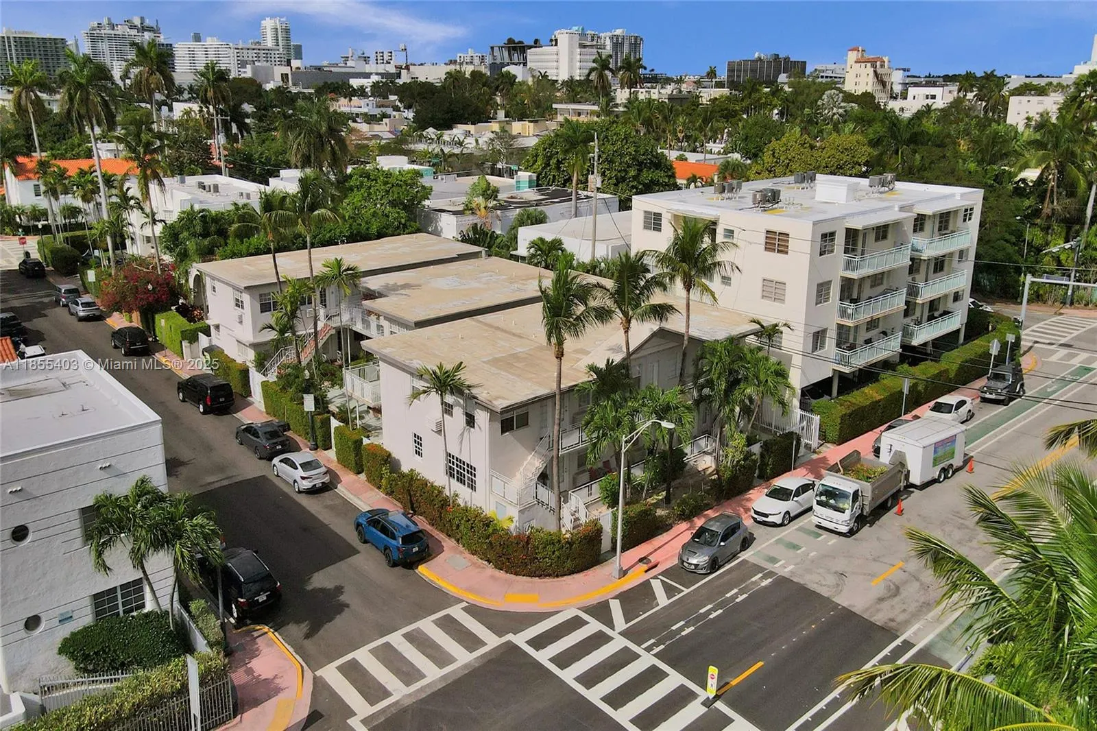 717 Espanola Way, #204