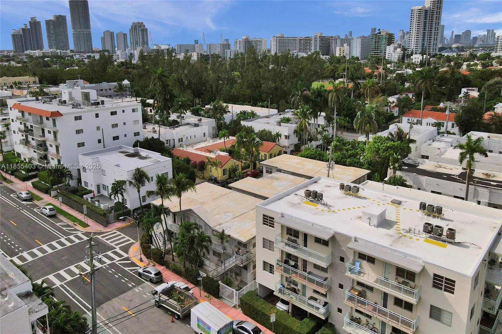 717 Espanola Way, #204