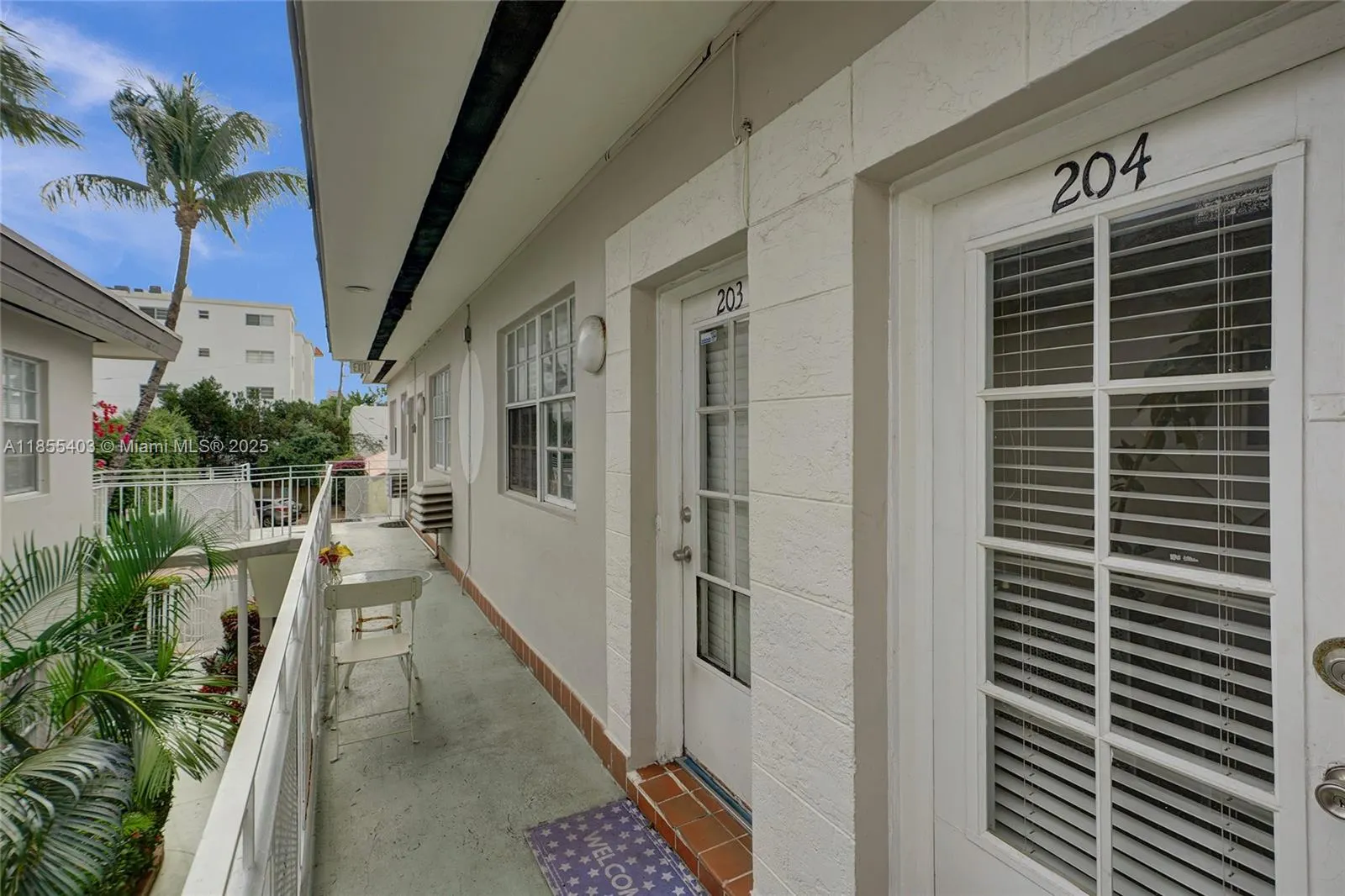 717 Espanola Way, #204