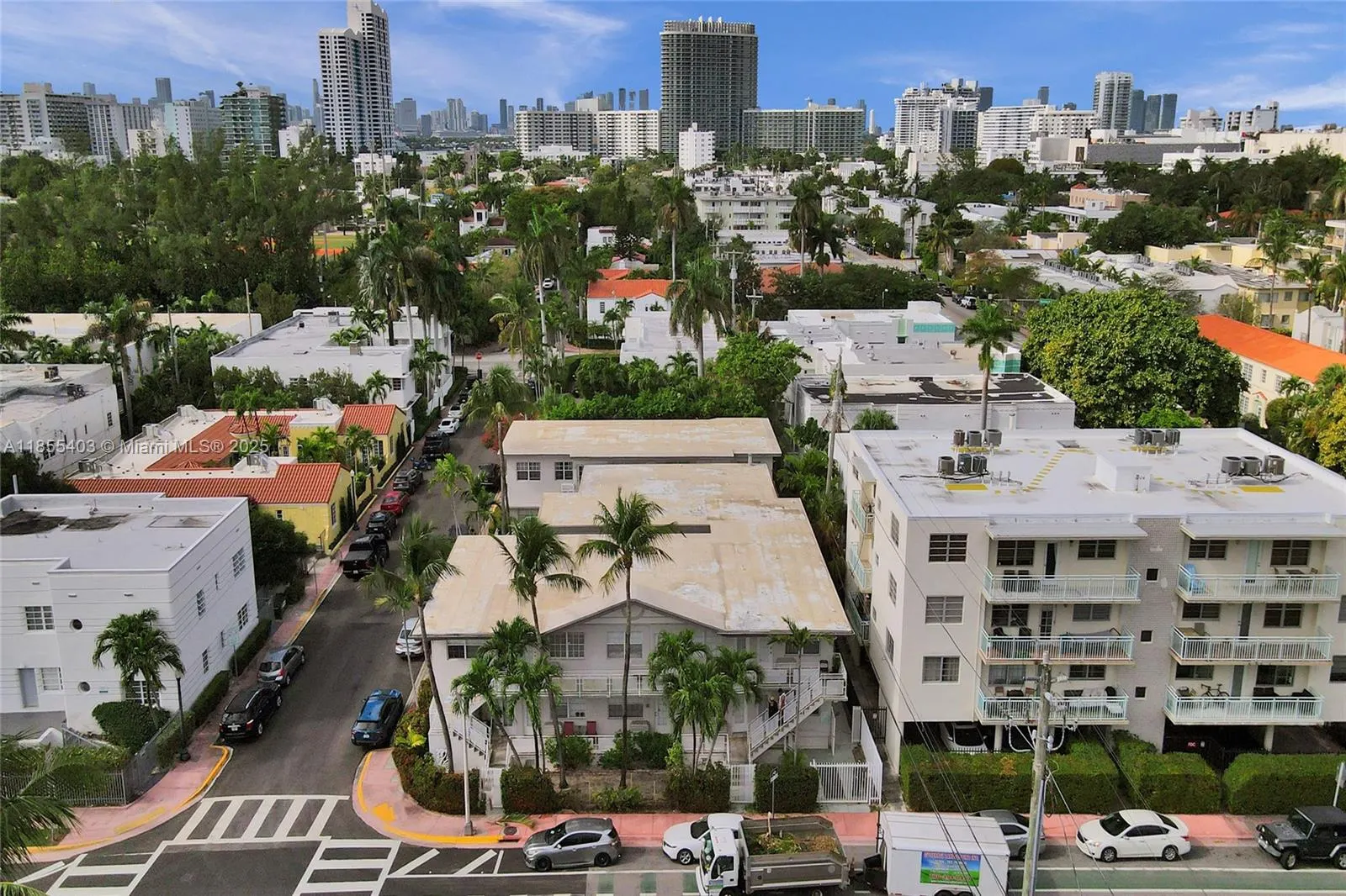 717 Espanola Way, #204