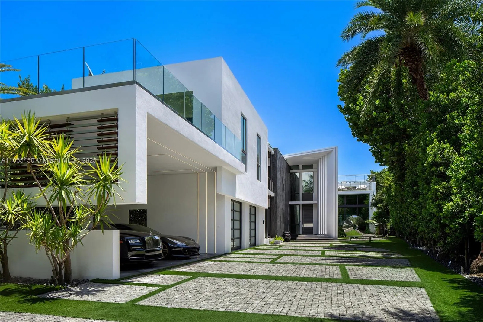 528 Lakeview Ct
