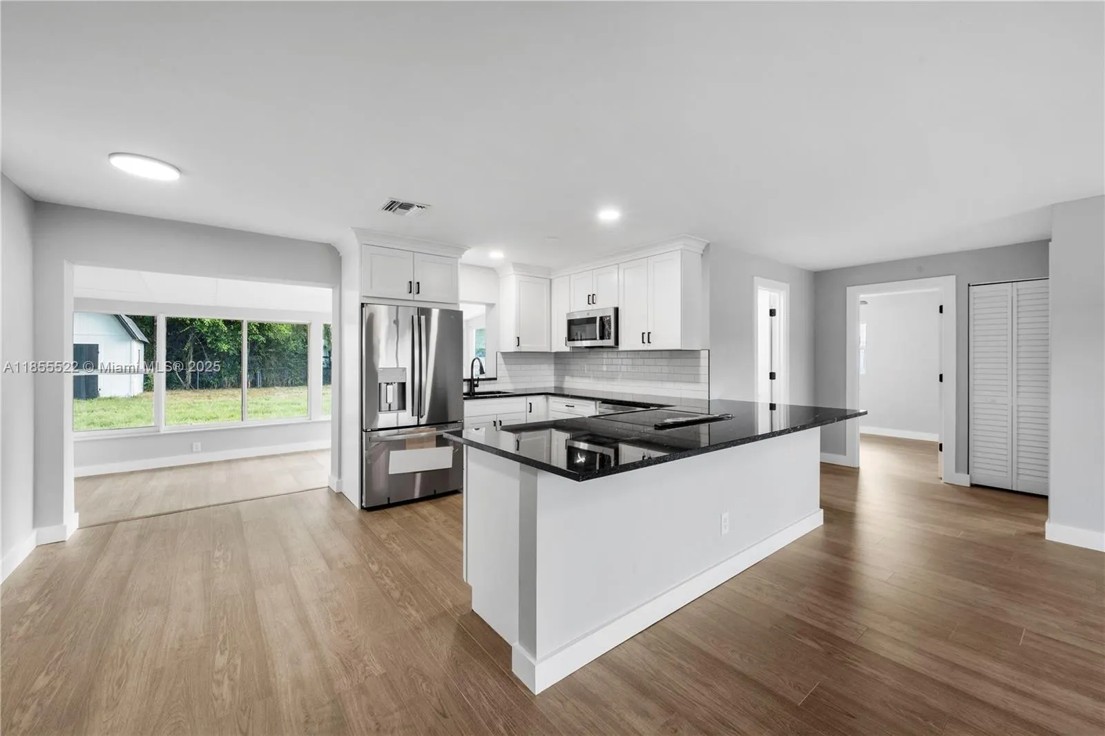 2319 NW Sunset Blvd