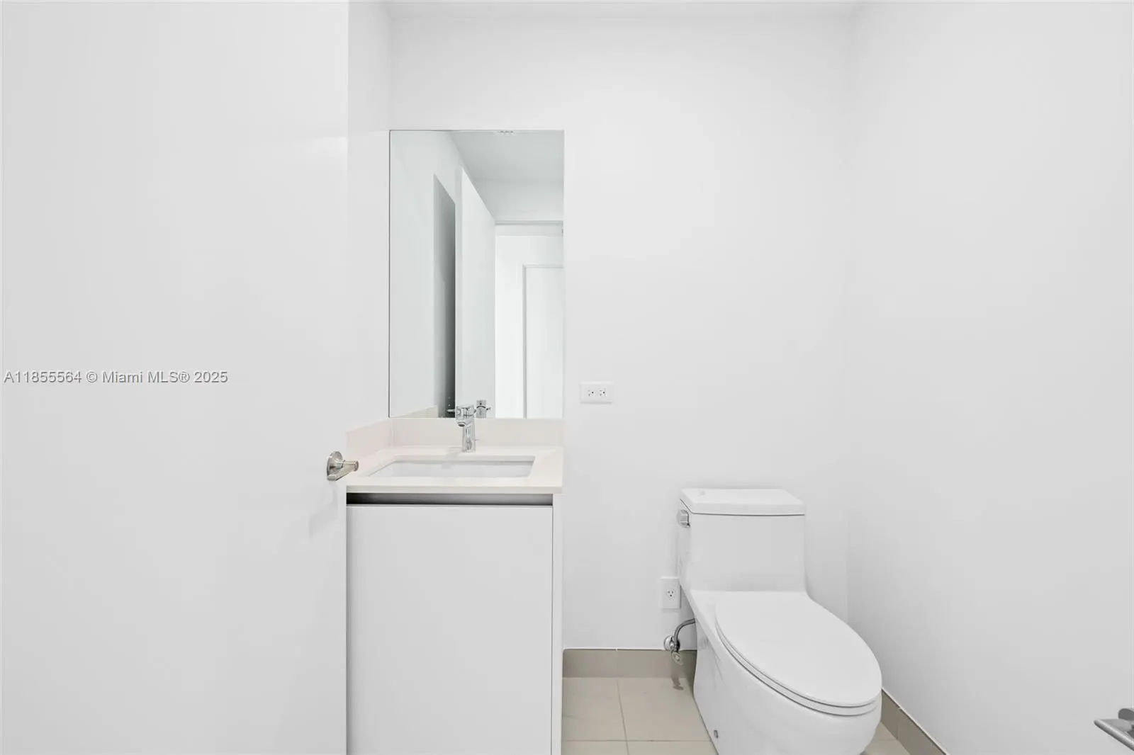 900 N Ocean Blvd, #801