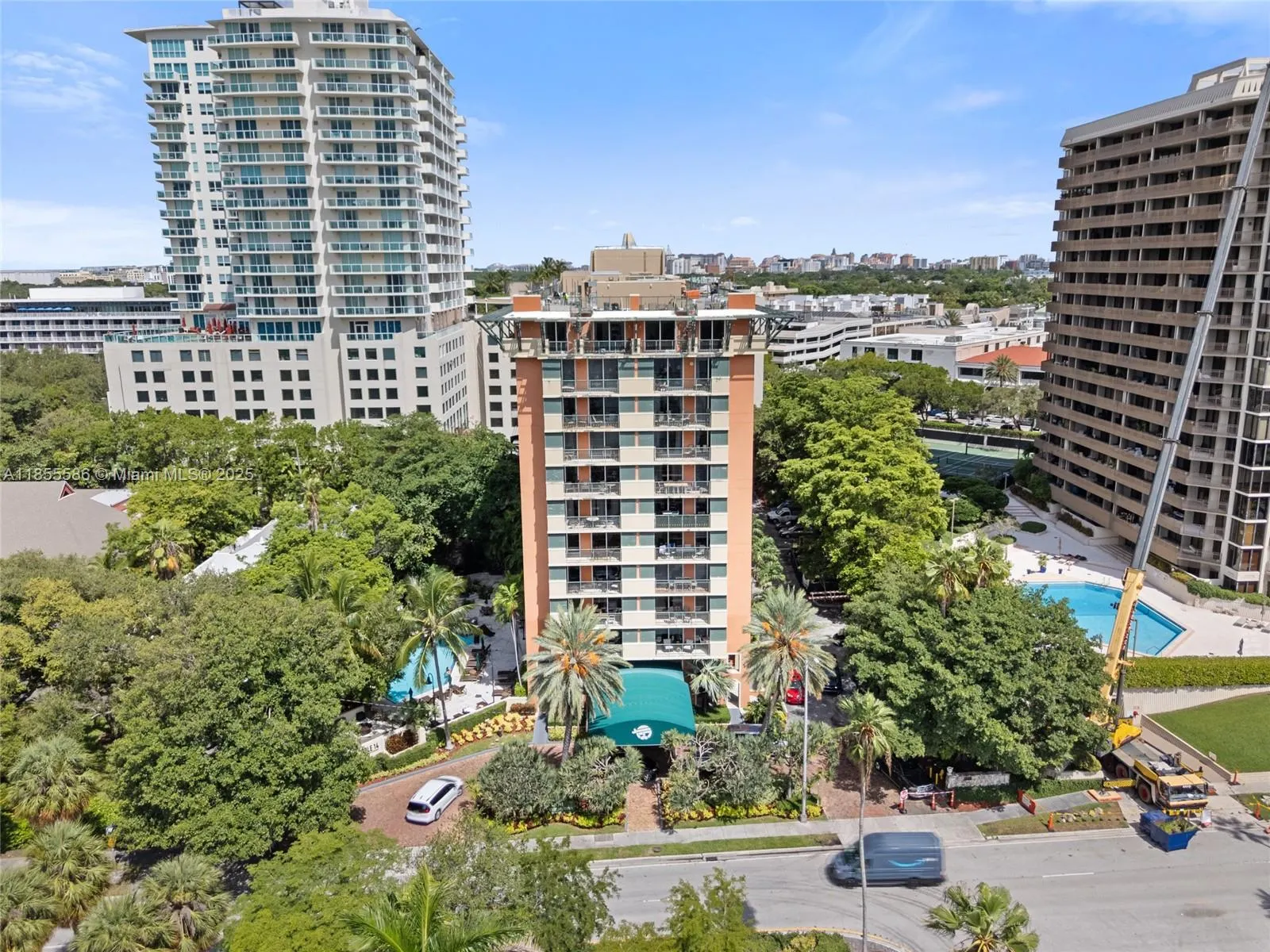 2951 S Bayshore Dr, #506