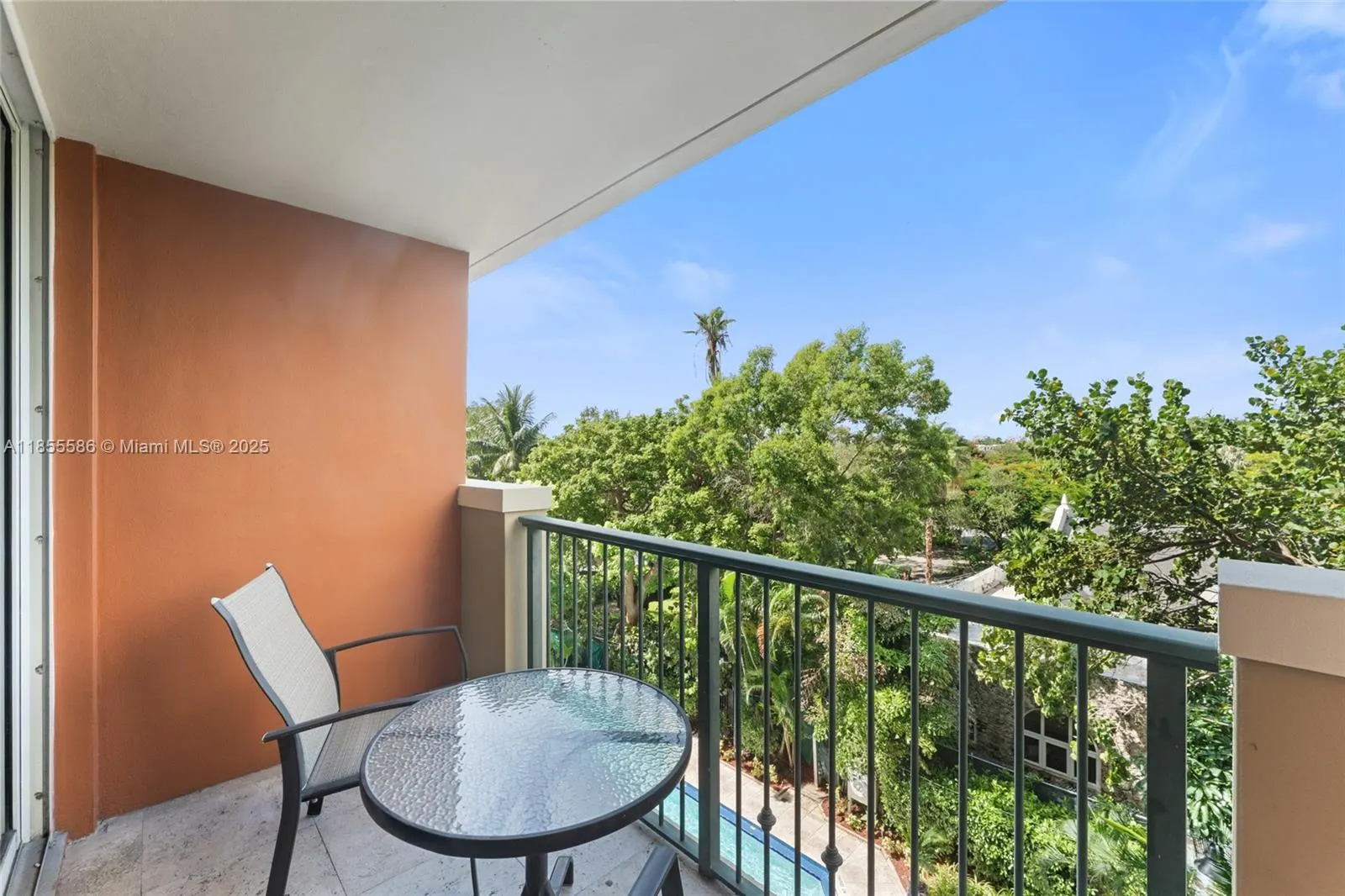 2951 S Bayshore Dr, #506