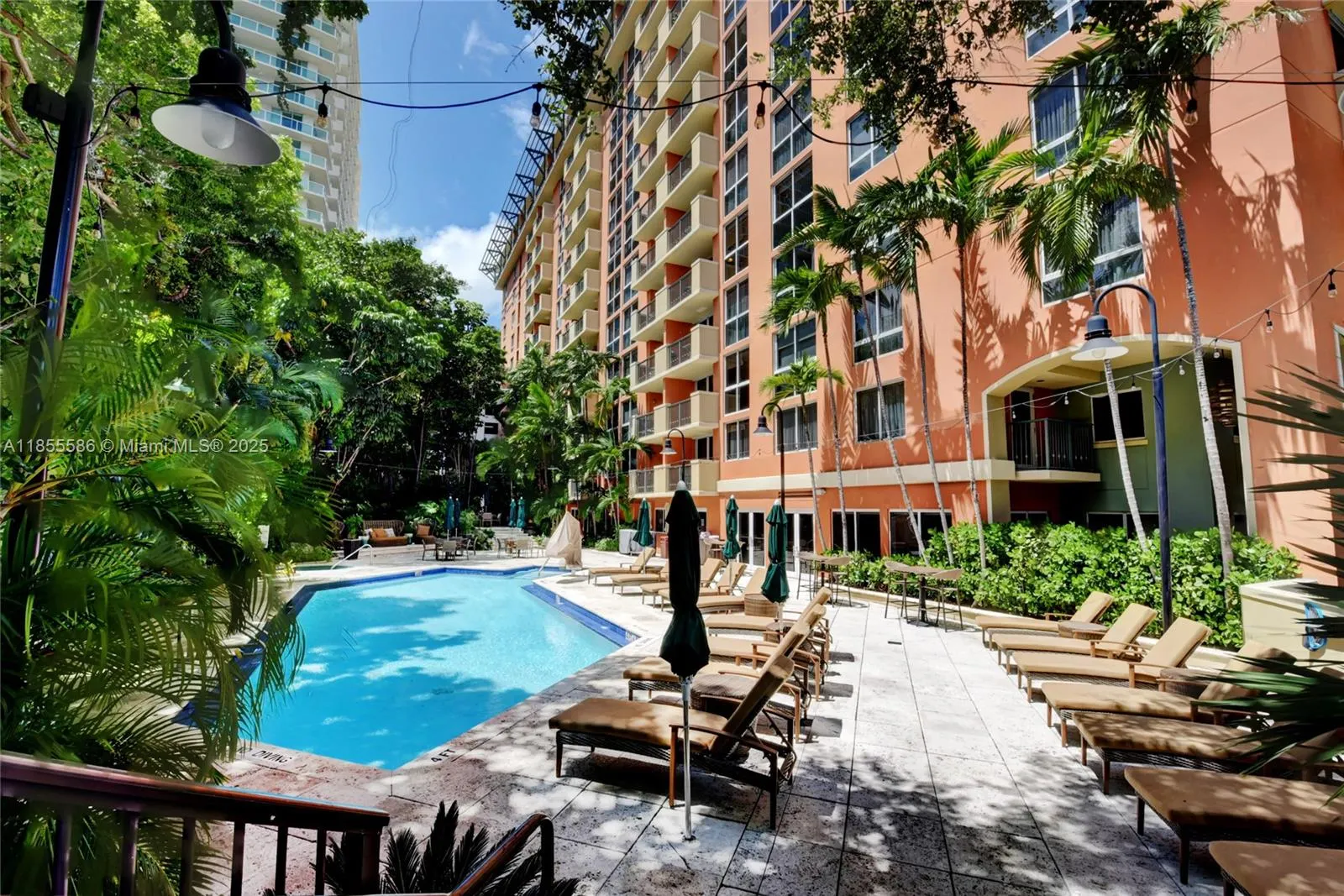 2951 S Bayshore Dr, #506