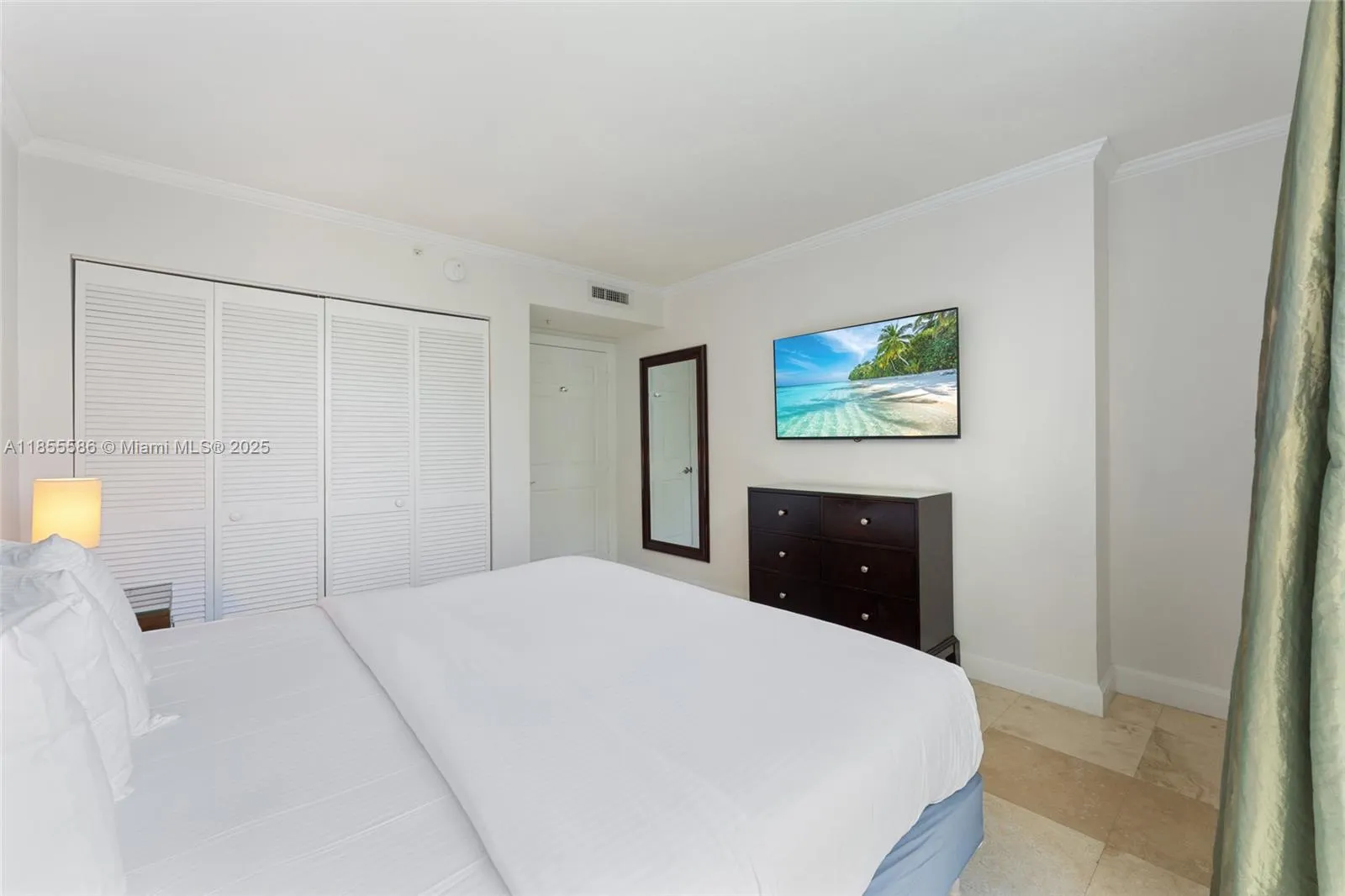 2951 S Bayshore Dr, #506