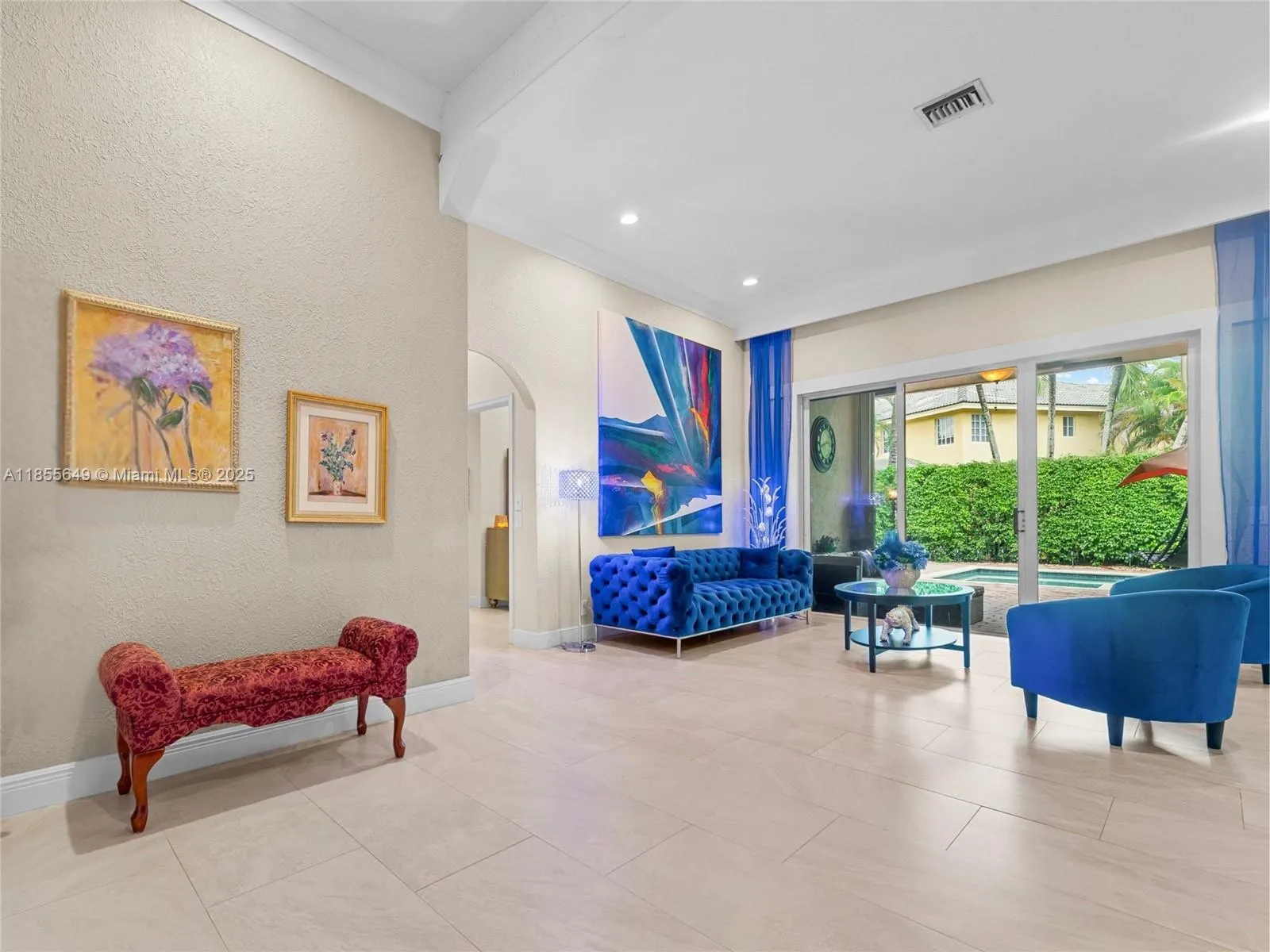 1487 Blue Jay Cir