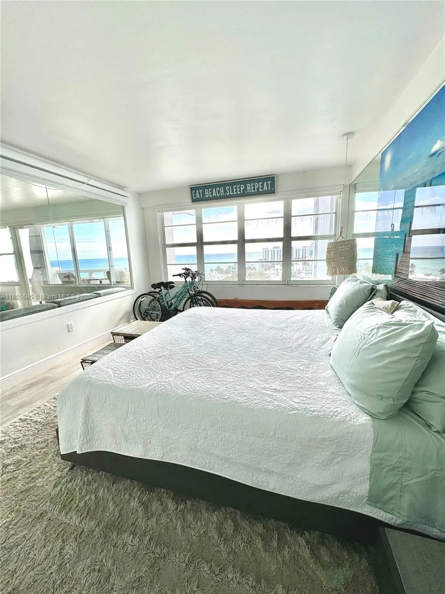3111 N Ocean Dr, #1011