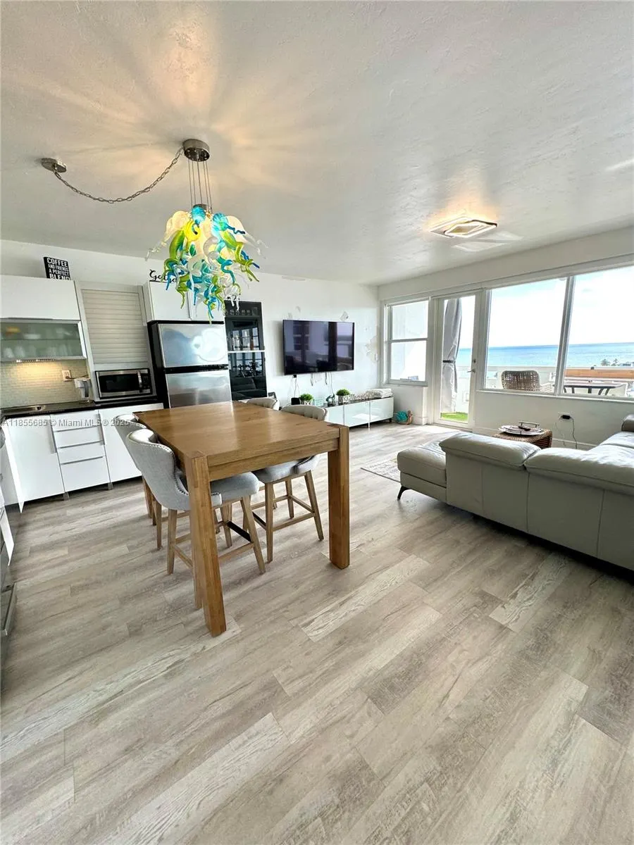 3111 N Ocean Dr, #1011