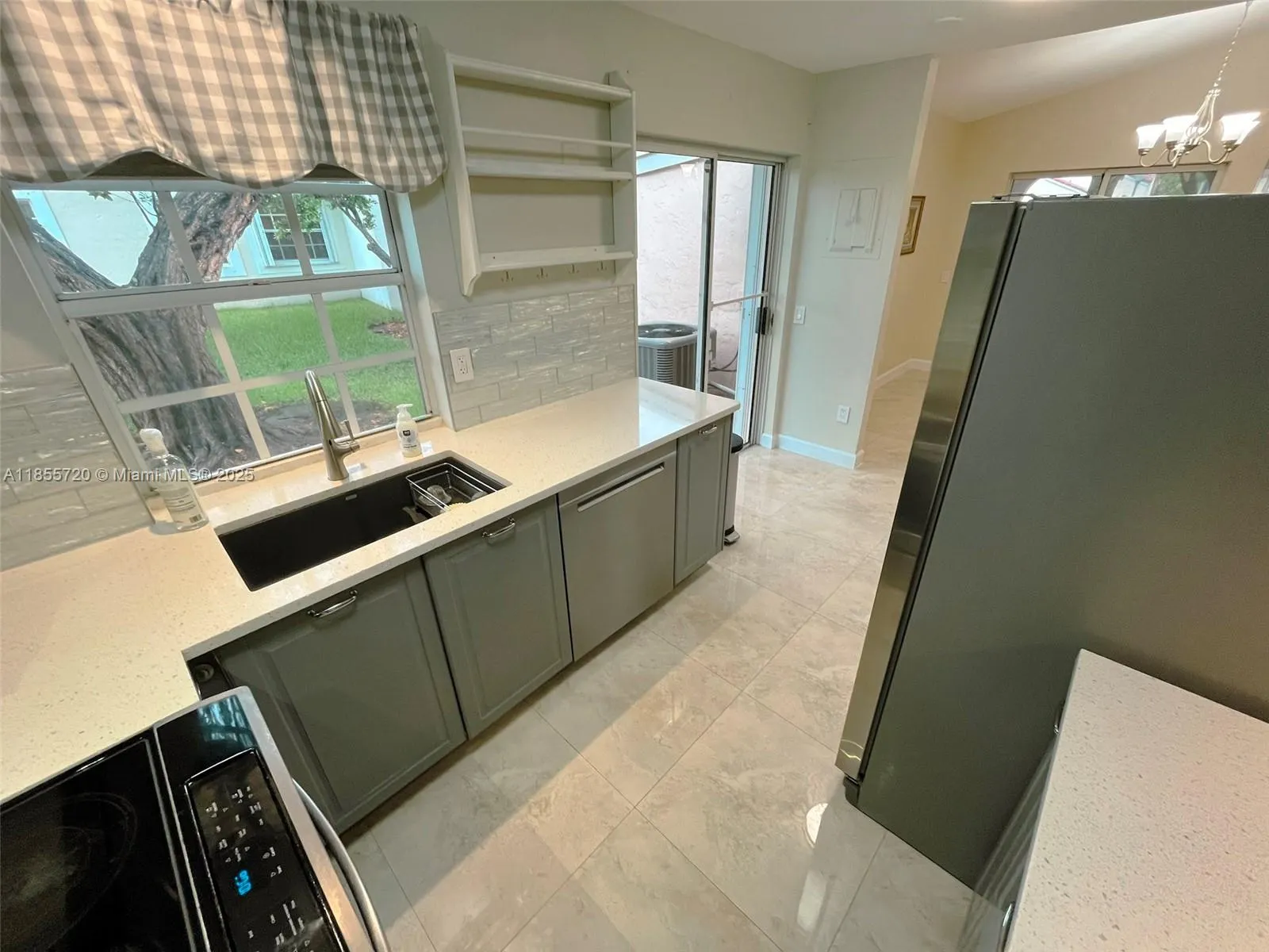 1462 Springside Dr