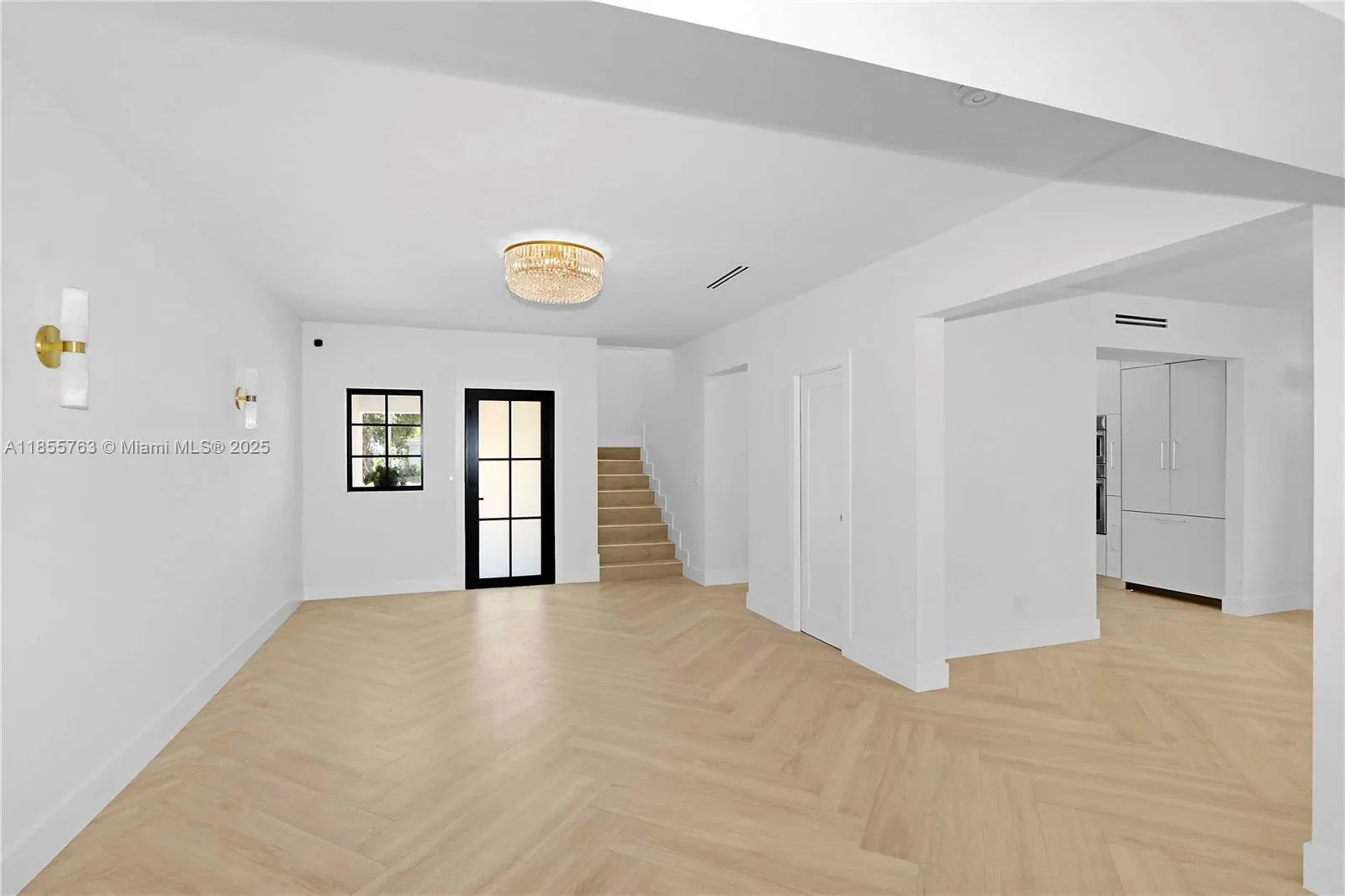 3153 Royal Palm Ave
