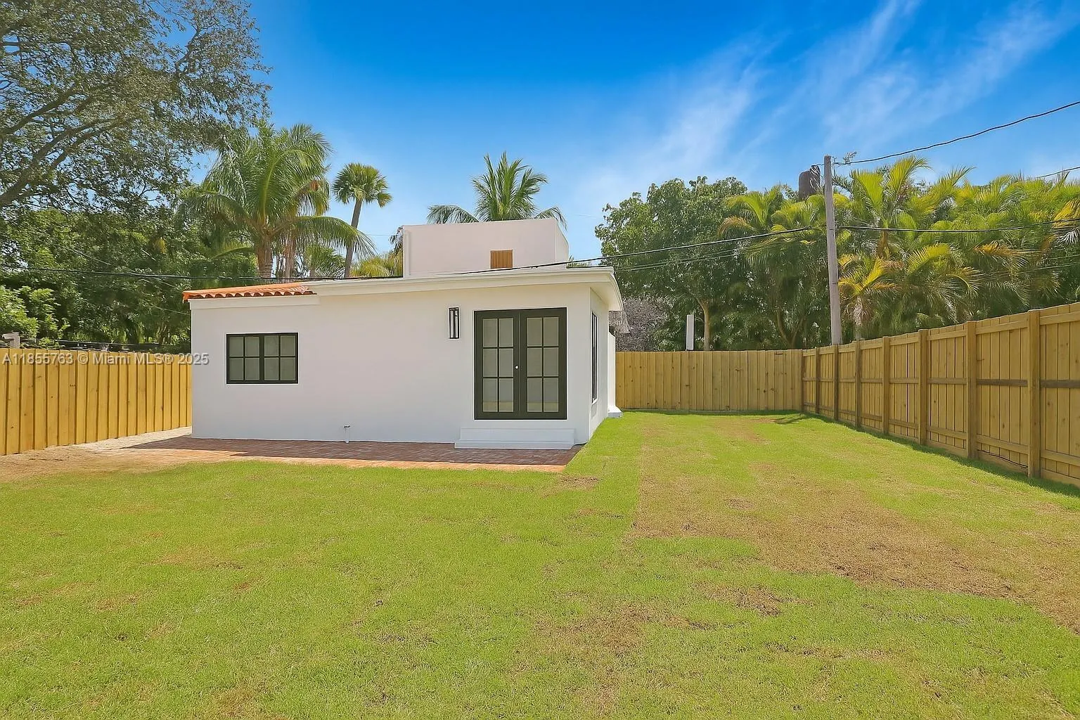 3153 Royal Palm Ave