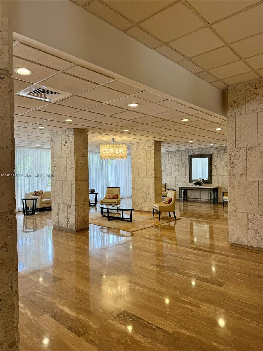 1980 S Ocean Dr, #22E