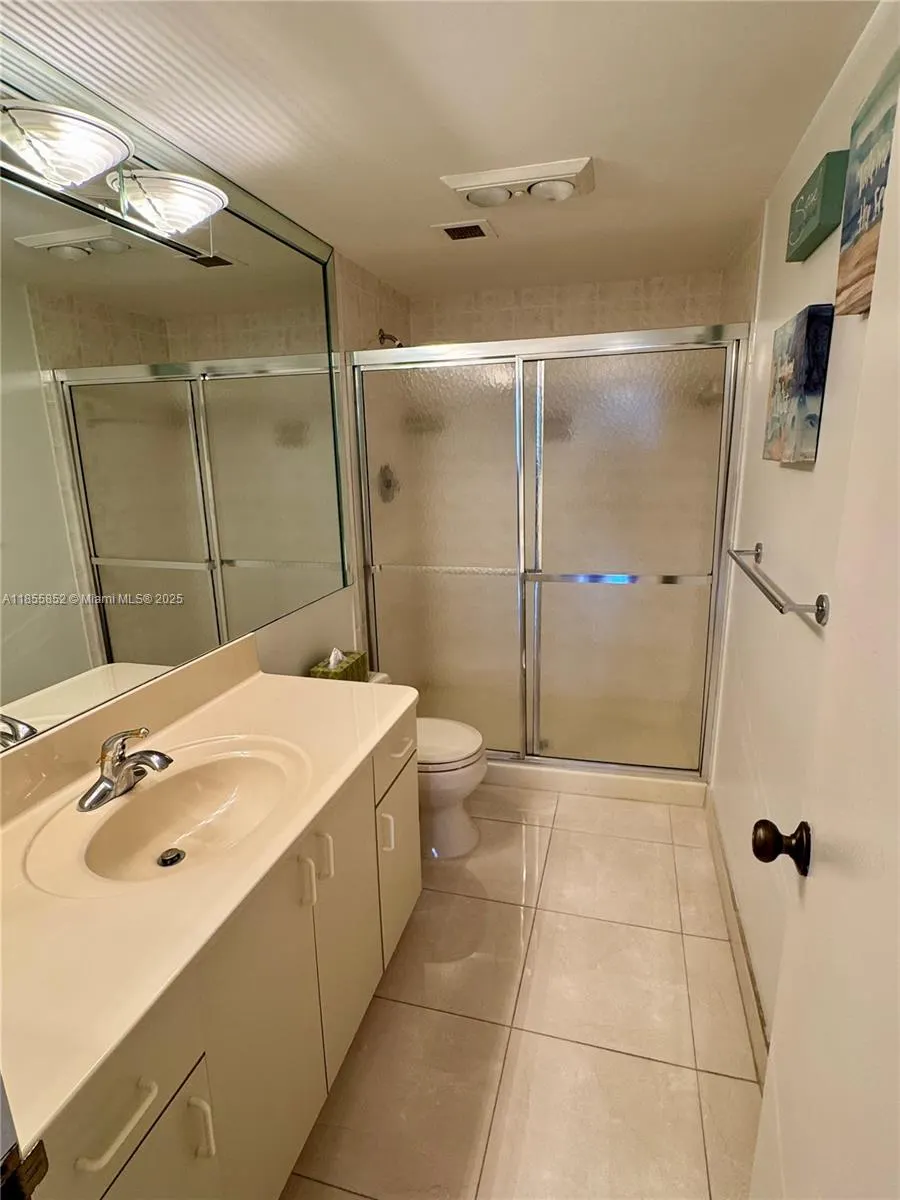 1980 S Ocean Dr, #22E