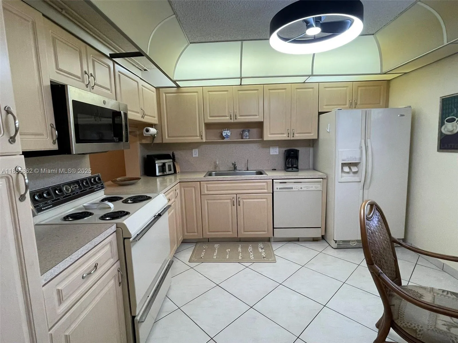 4975 E Sabal Palm Blvd, #208