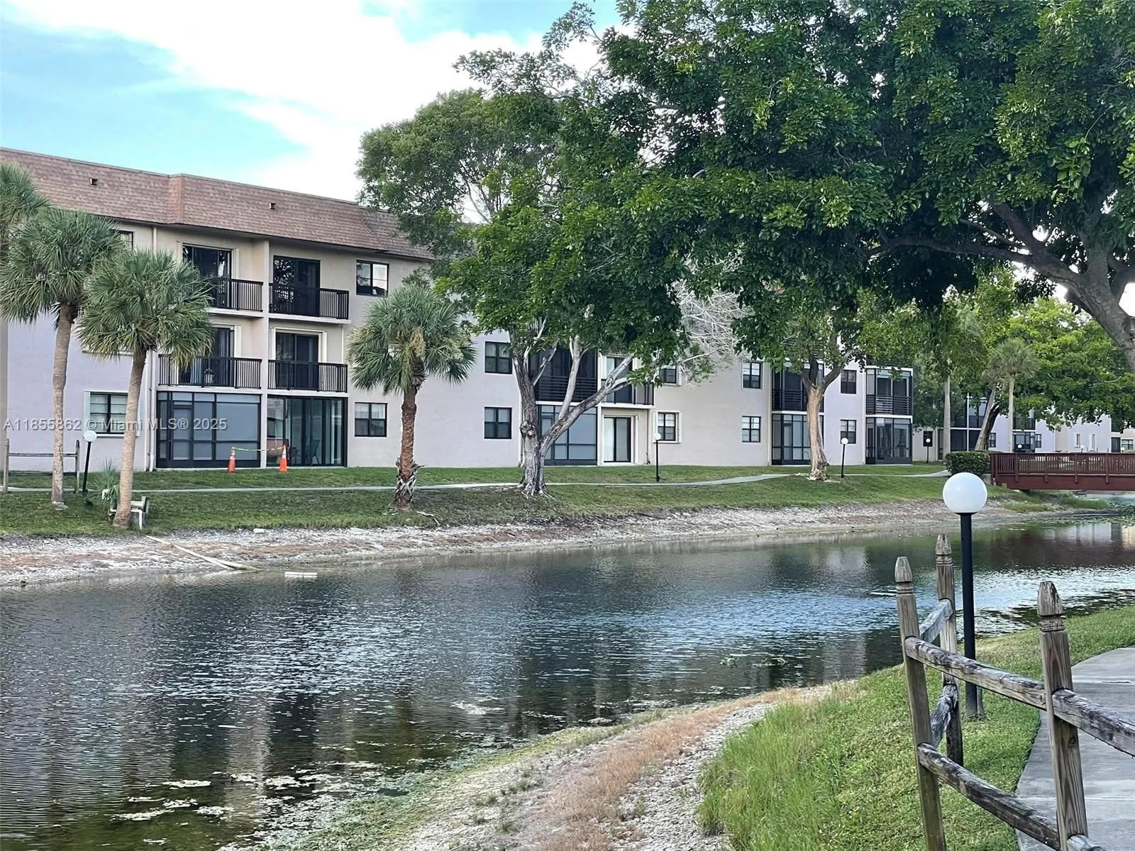 4975 E Sabal Palm Blvd, #208