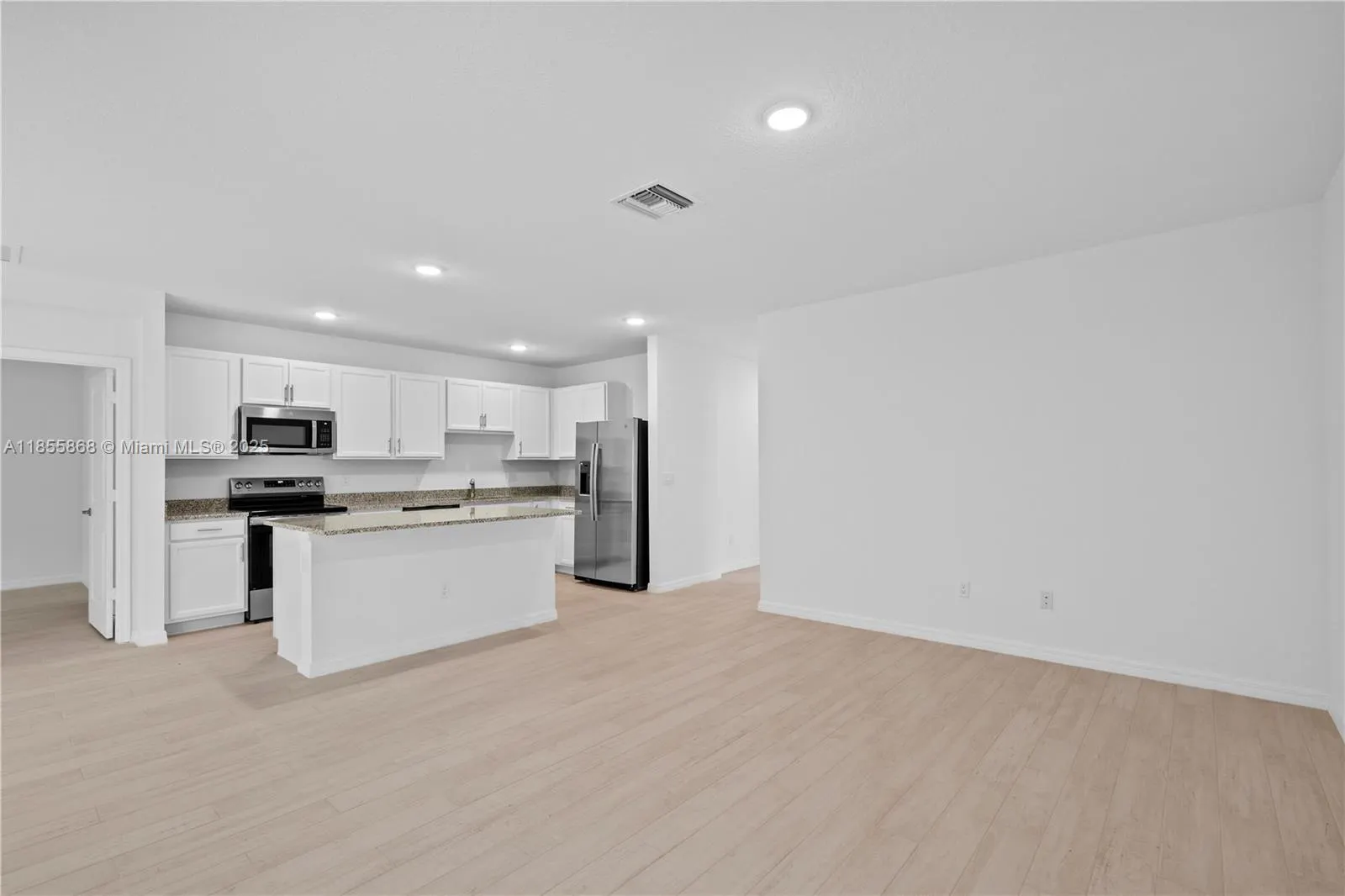 5025 Armina Pl, #122