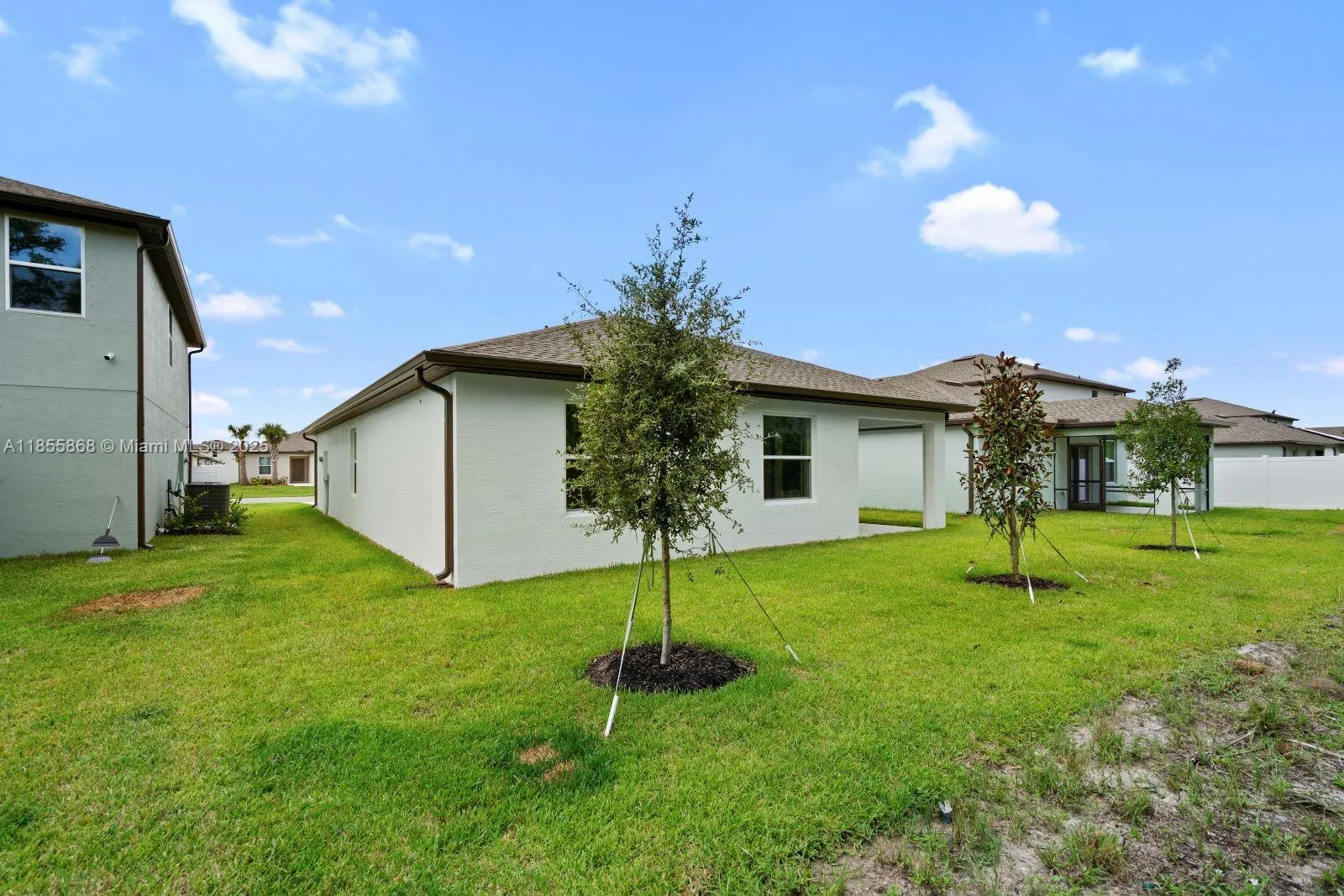 5025 Armina Pl, #122
