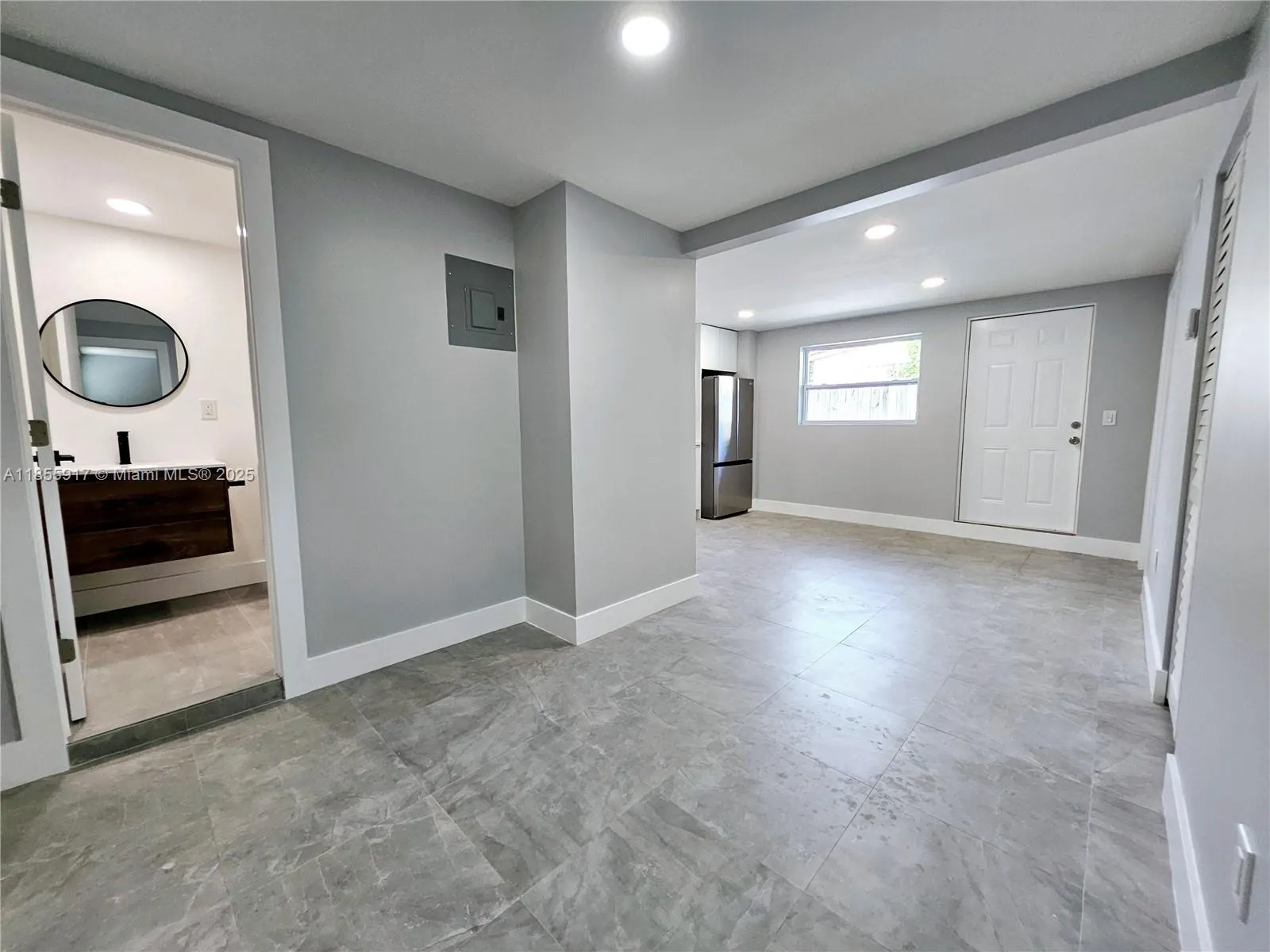 2865 NE 13th Ave