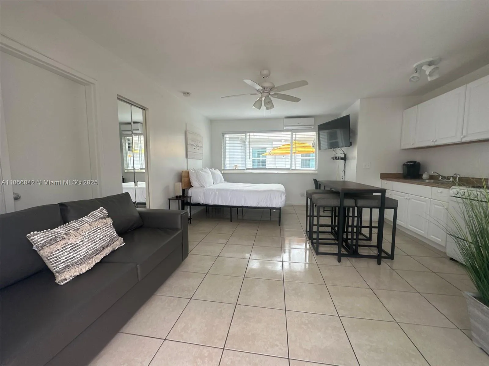 2710 N Ocean Dr, #12 Units