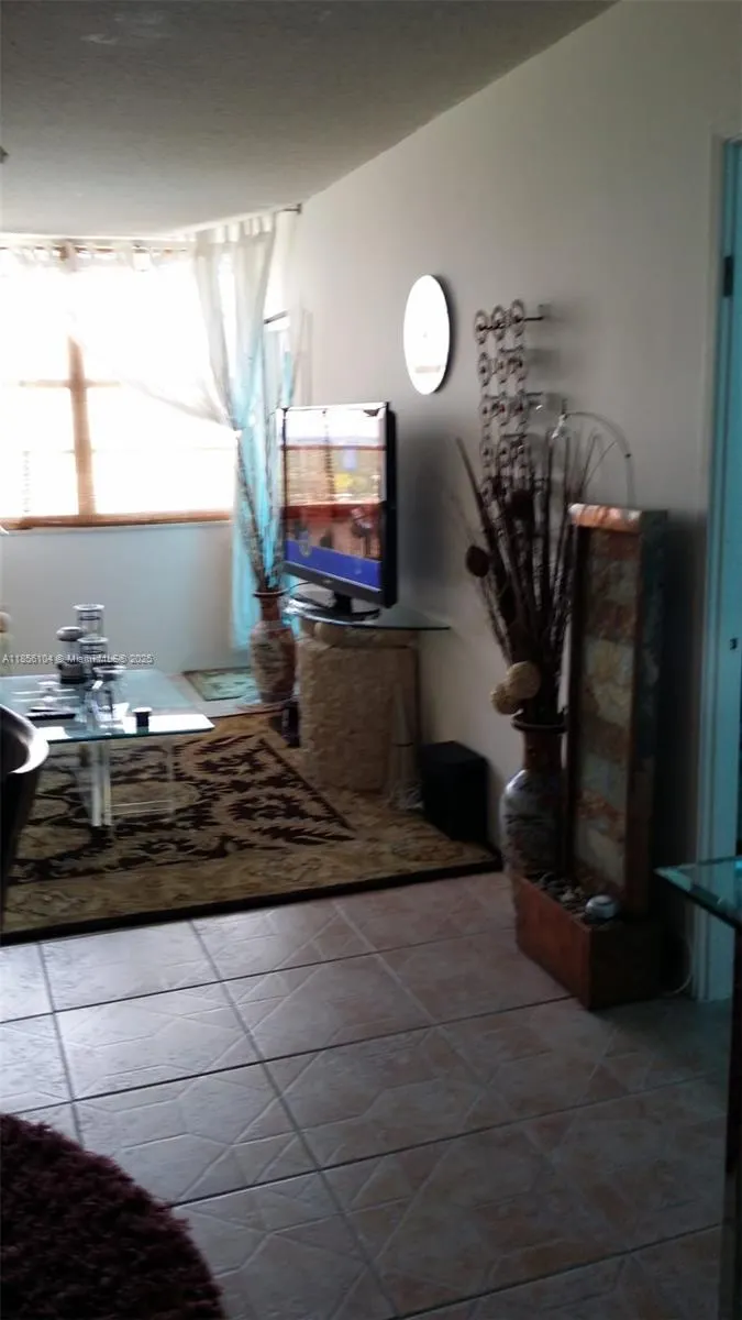 1351 NE Miami Gardens Dr, #1601E