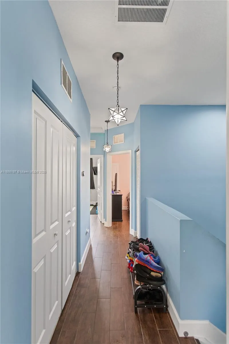 4638 NW 59th St