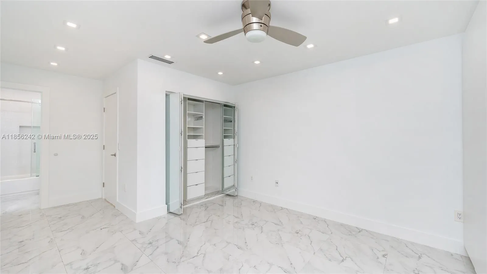6950 SW 54th St