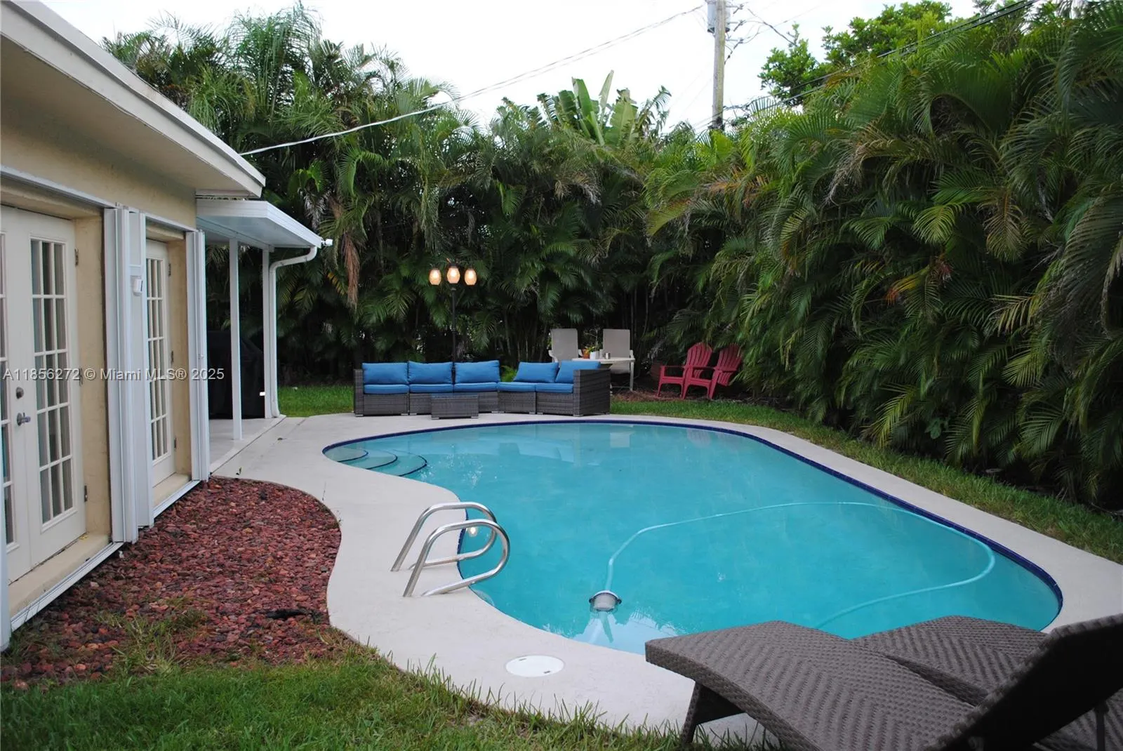 743 SE 10th Ter