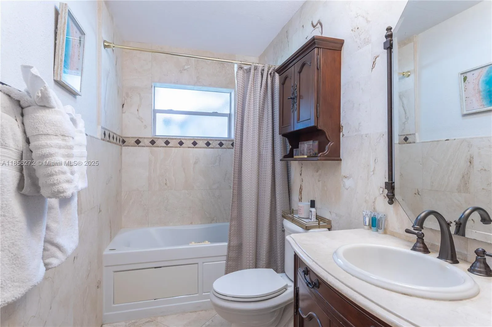 743 SE 10th Ter