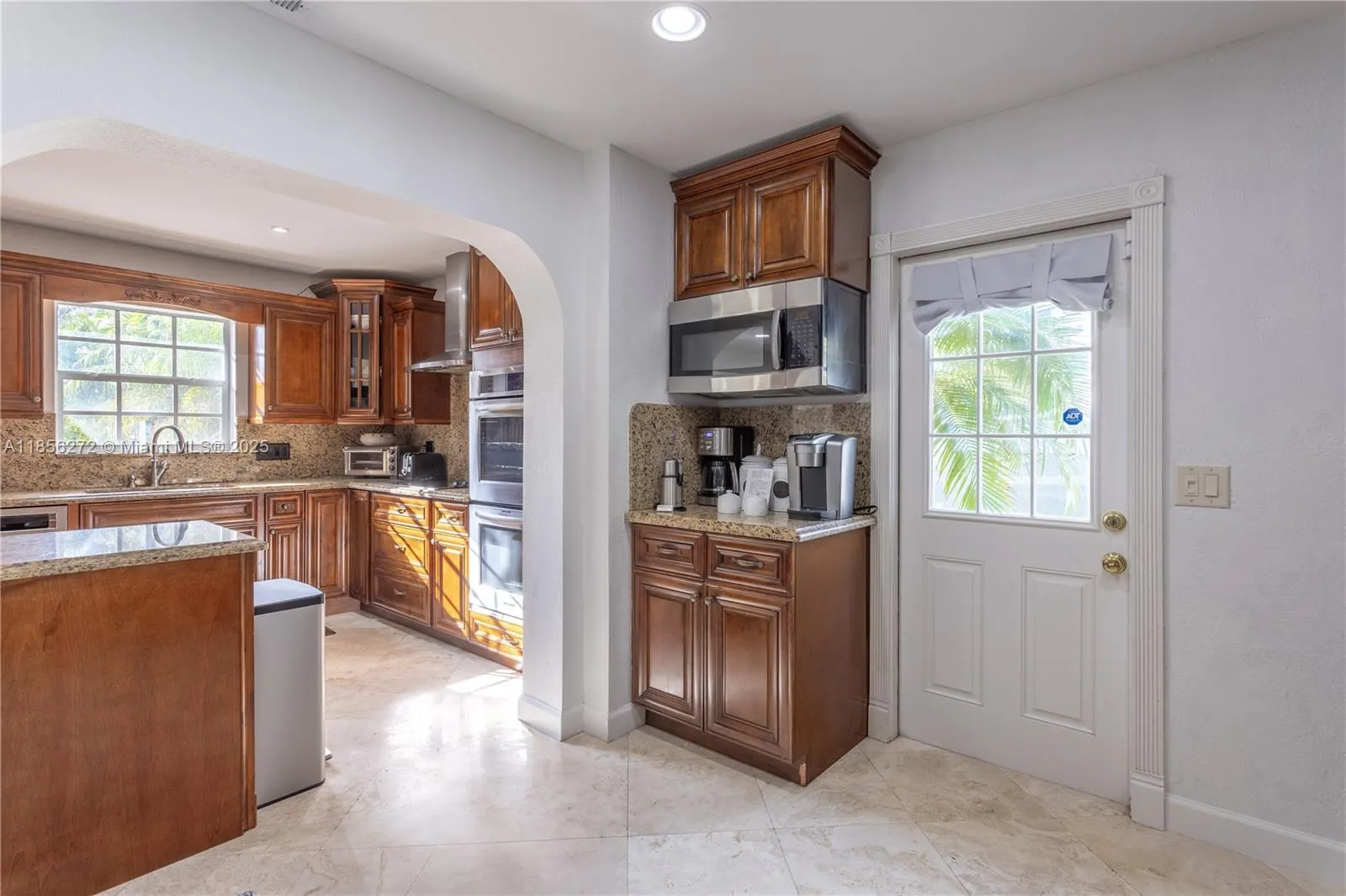 743 SE 10th Ter